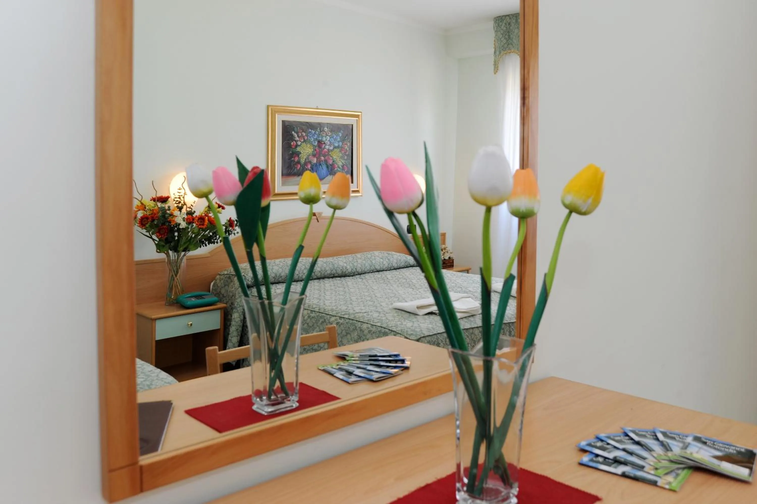 Photo of the whole room in Hotel Garden