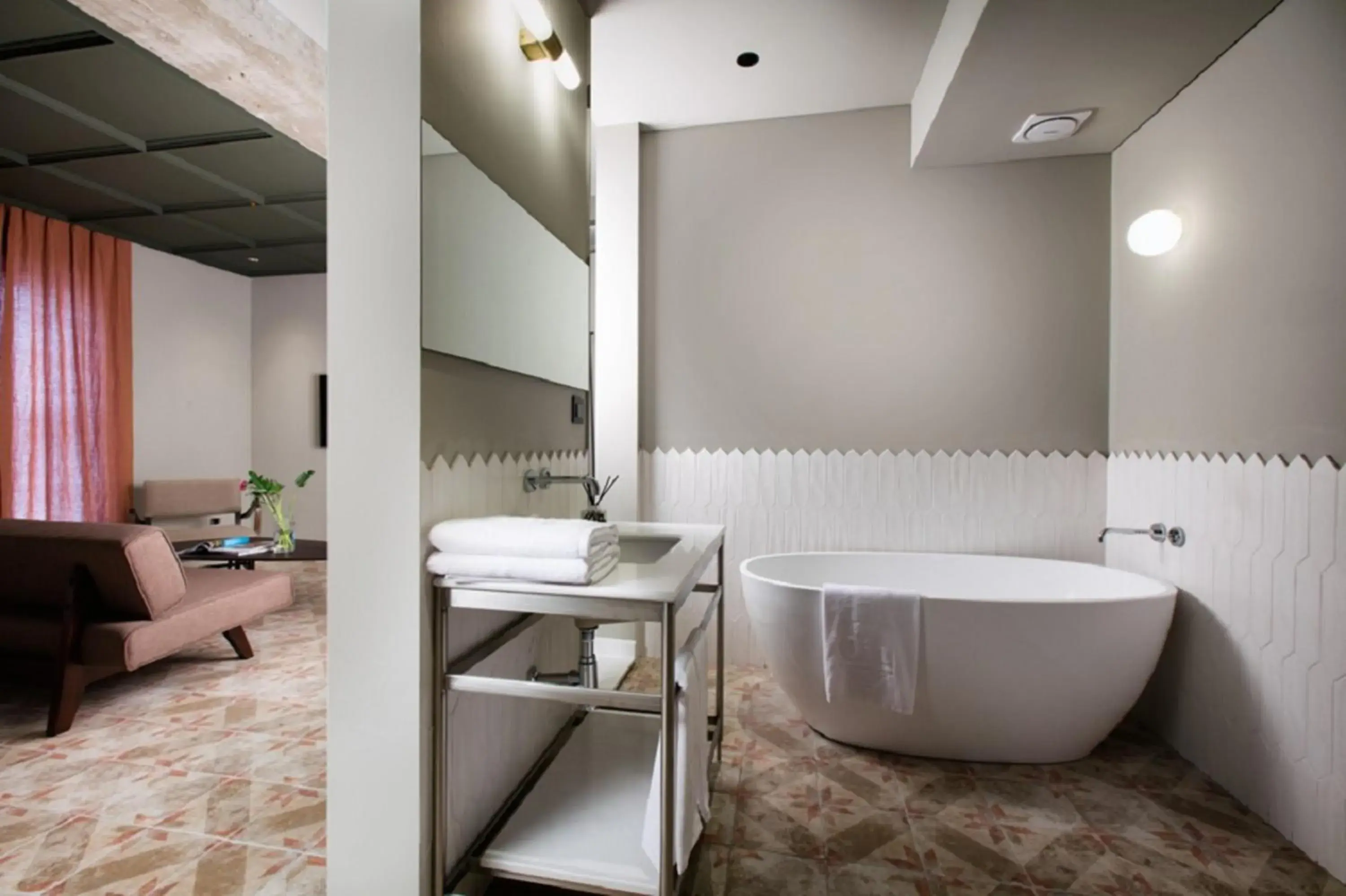 Royal Suite with Sea View in Oia Hotel Dadaepo Royal Suite with Sea View in Oia Hotel Dadaepo