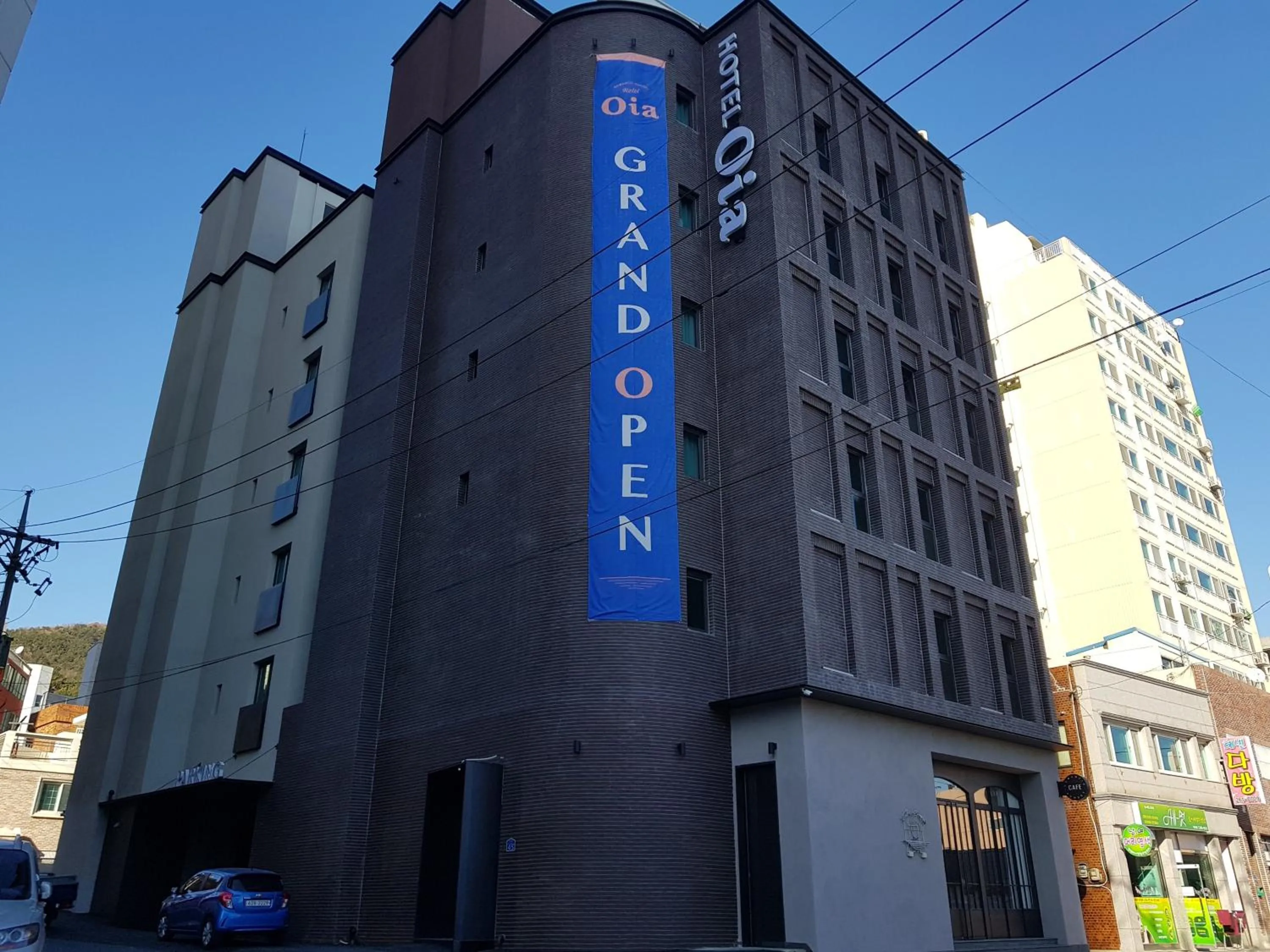 Property building in BROWN DOT Hotel Dadaepo Beach ㅡ 구 Oia Hotel