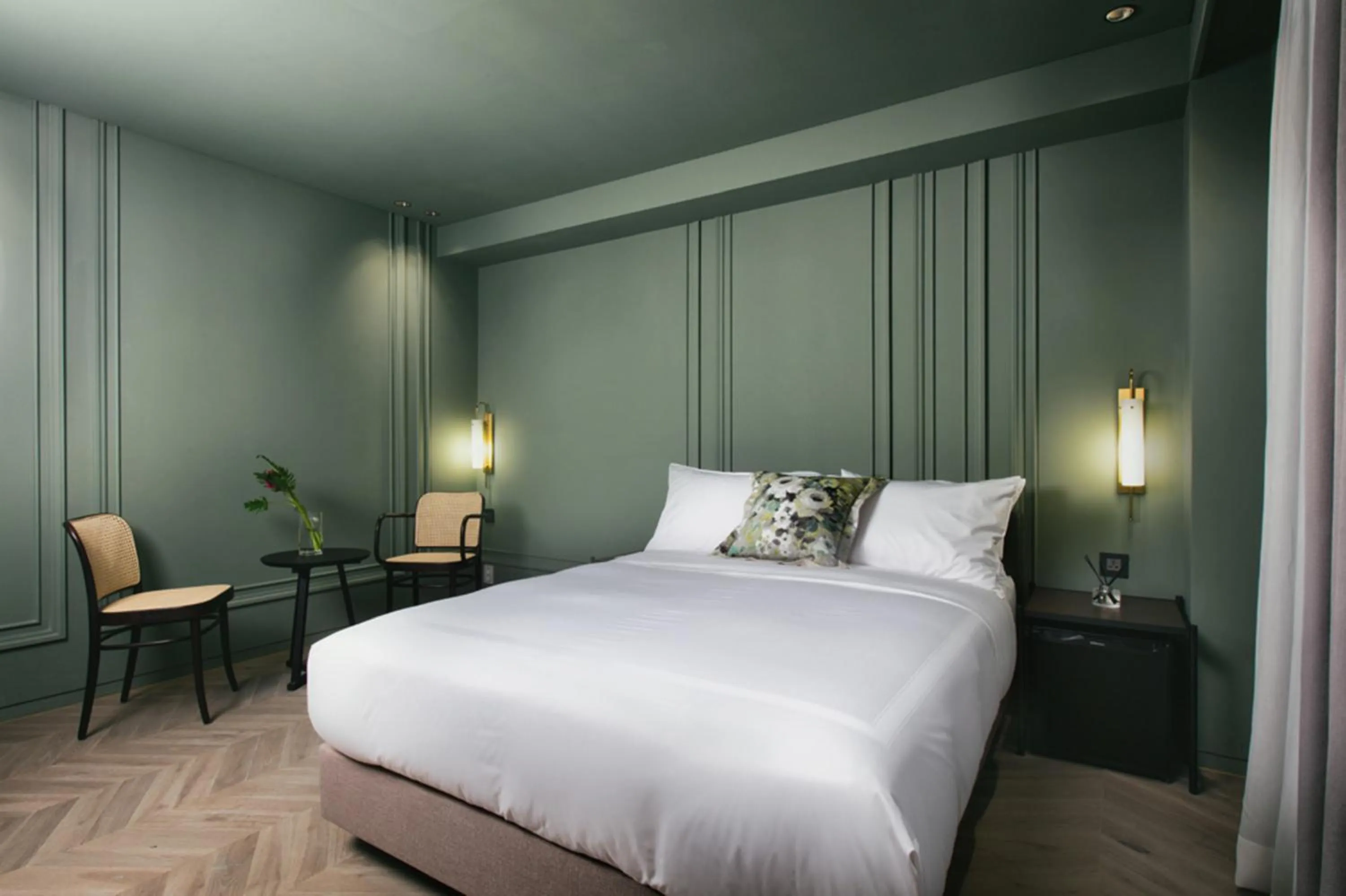 Bed in BROWN DOT Hotel Dadaepo Beach ㅡ 구 Oia Hotel