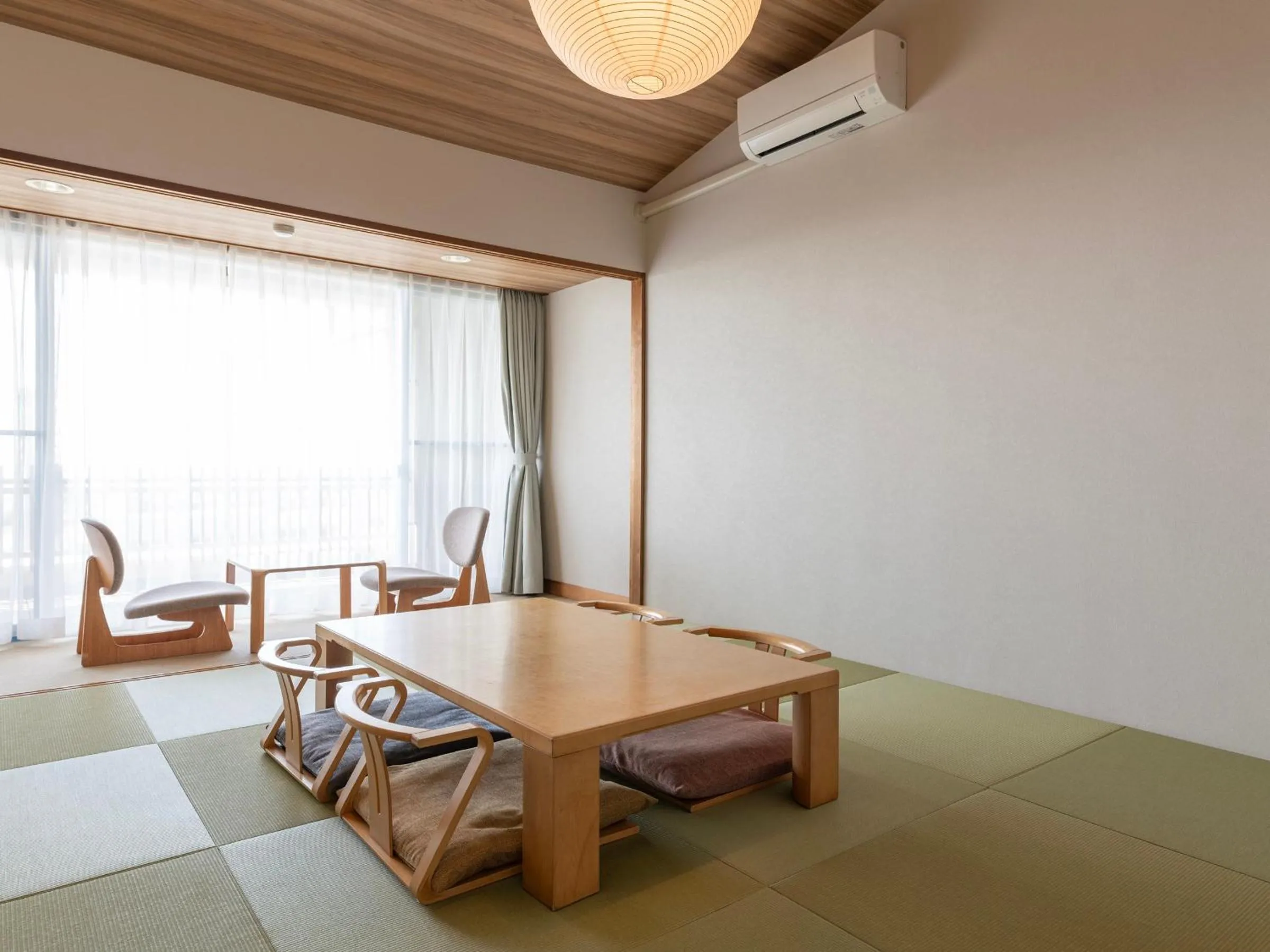 Photo of the whole room in Hotel Lodge Maishima