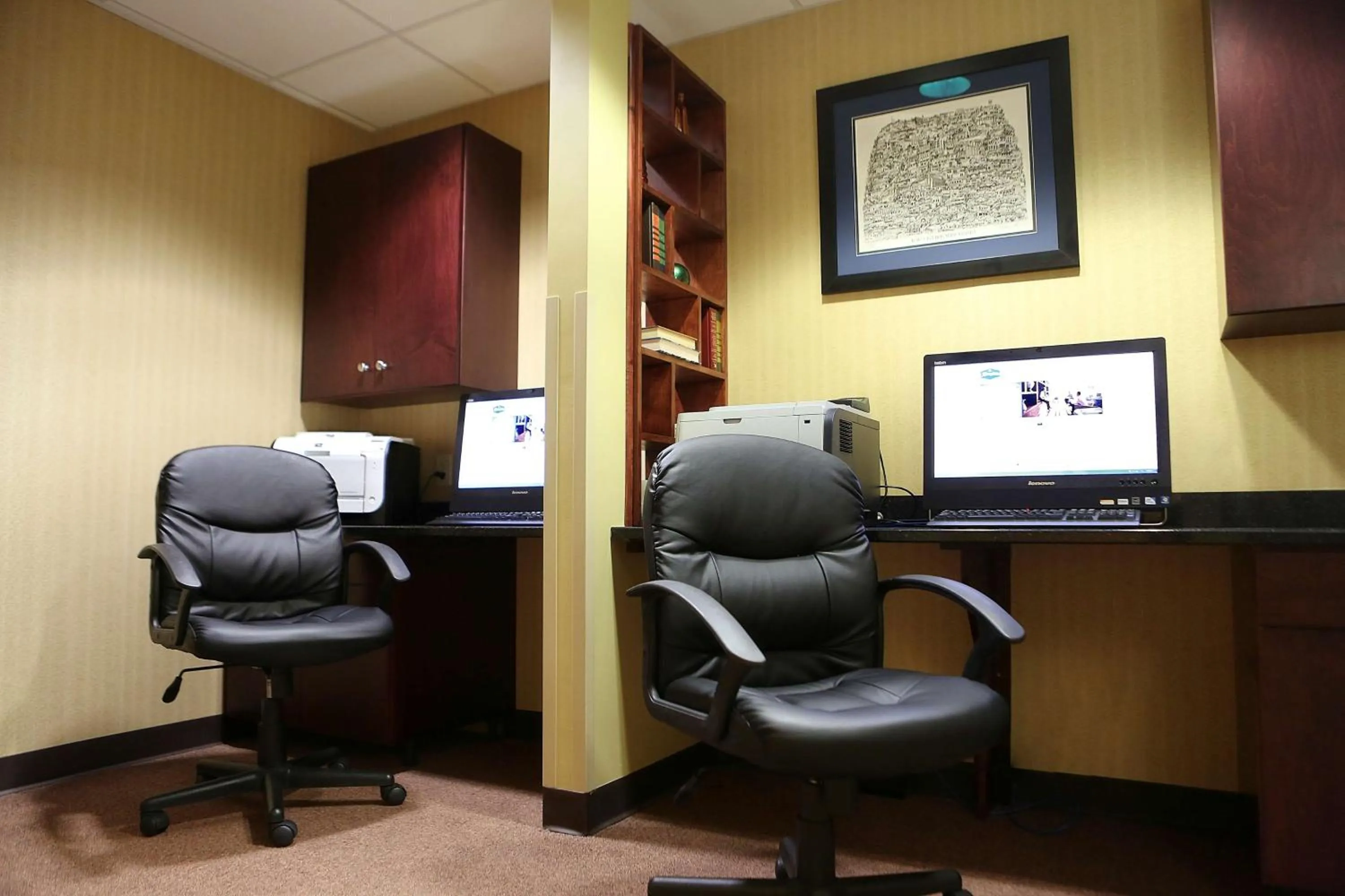 Business facilities in Hampton Inn Eau Claire