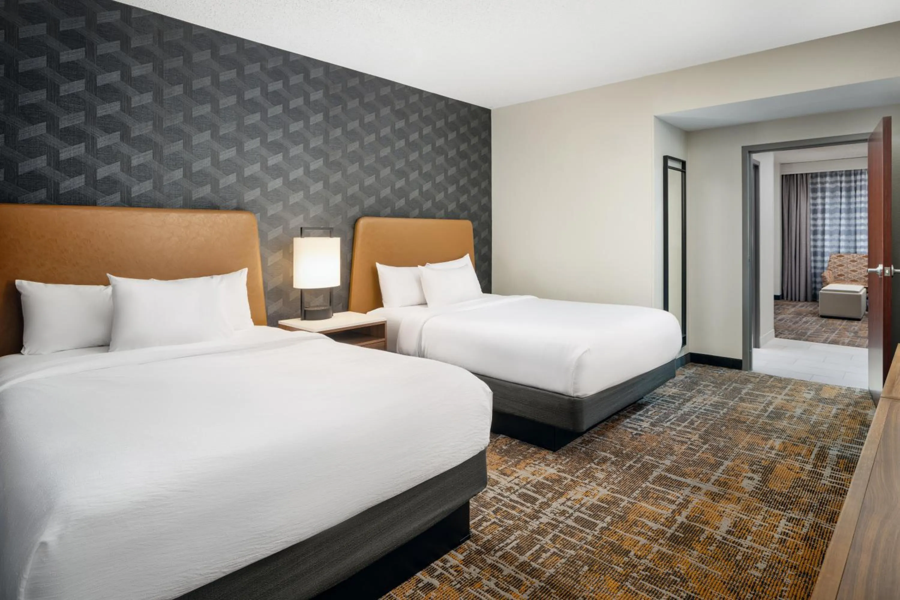 Bed in Embassy Suites Huntsville