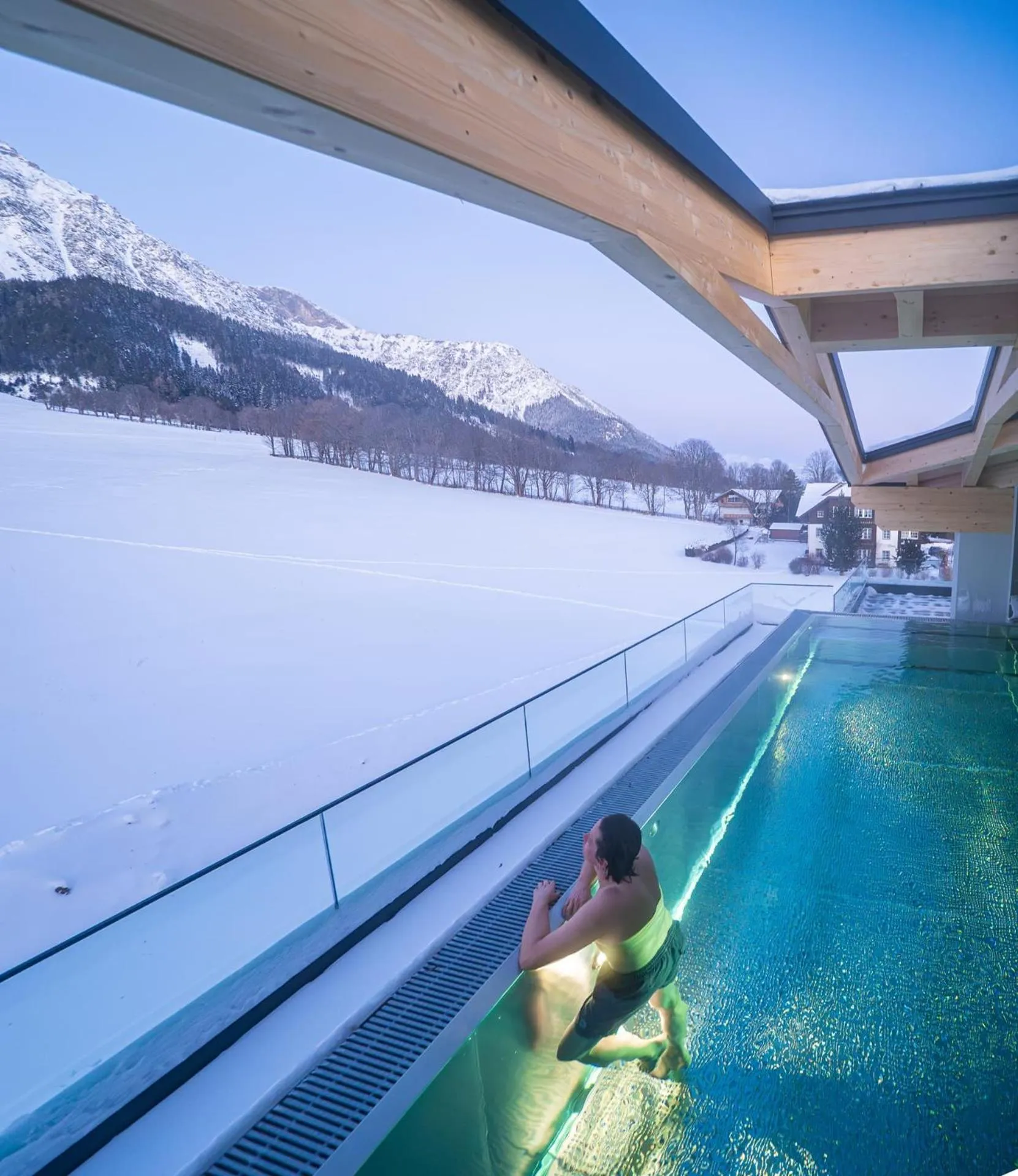 Swimming pool in Hotel Pehab - Dachstein Rooftop-Spa