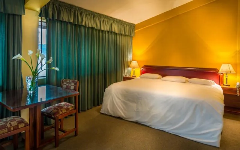 Deluxe Suite in Qarmenqa Hotel