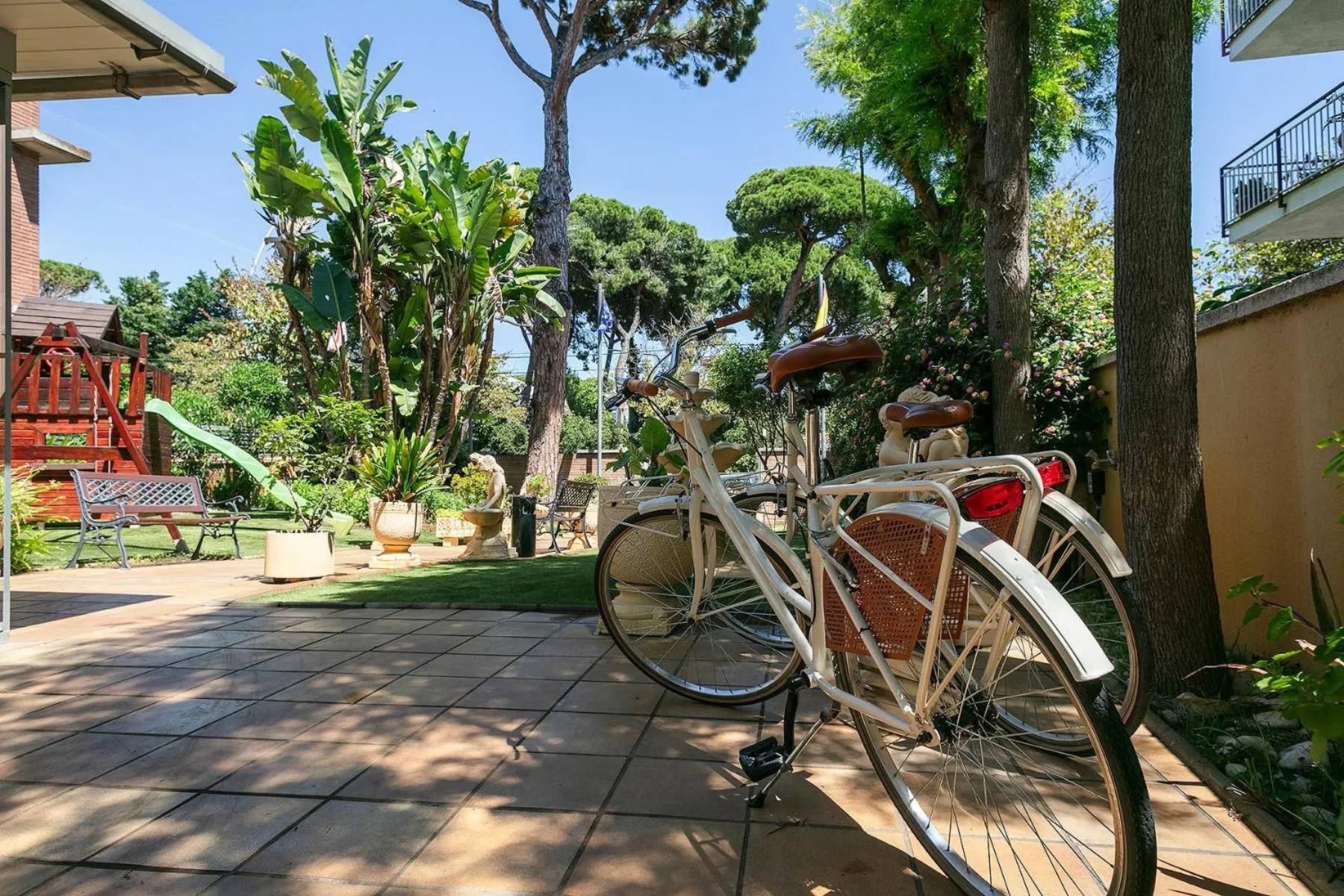 Garden in Apartamentos Velor