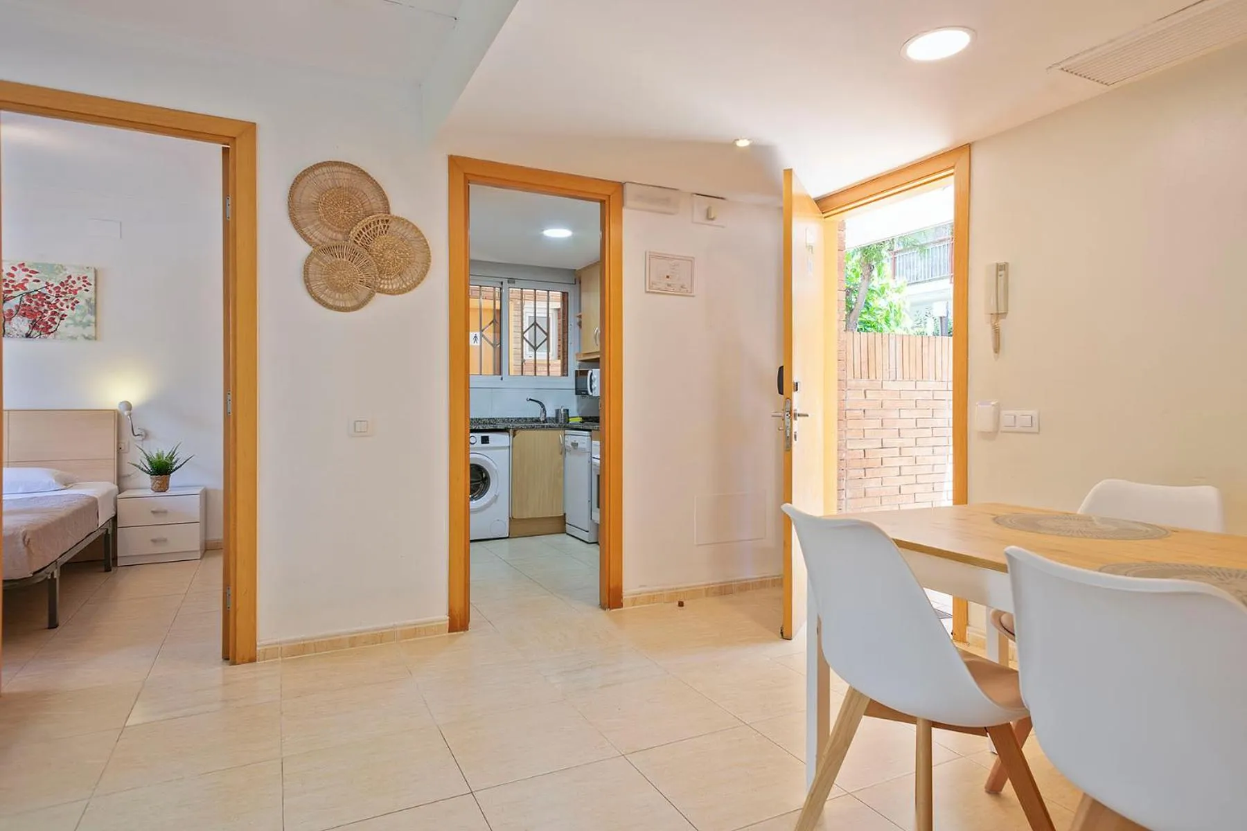 Kitchen or kitchenette, Bed in Apartamentos Velor