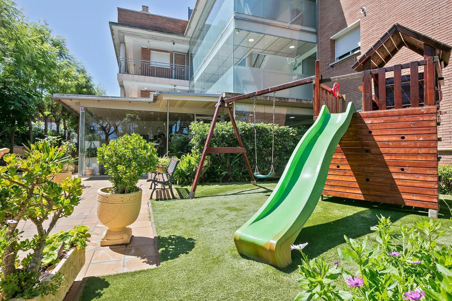 Property building in Apartamentos Velor