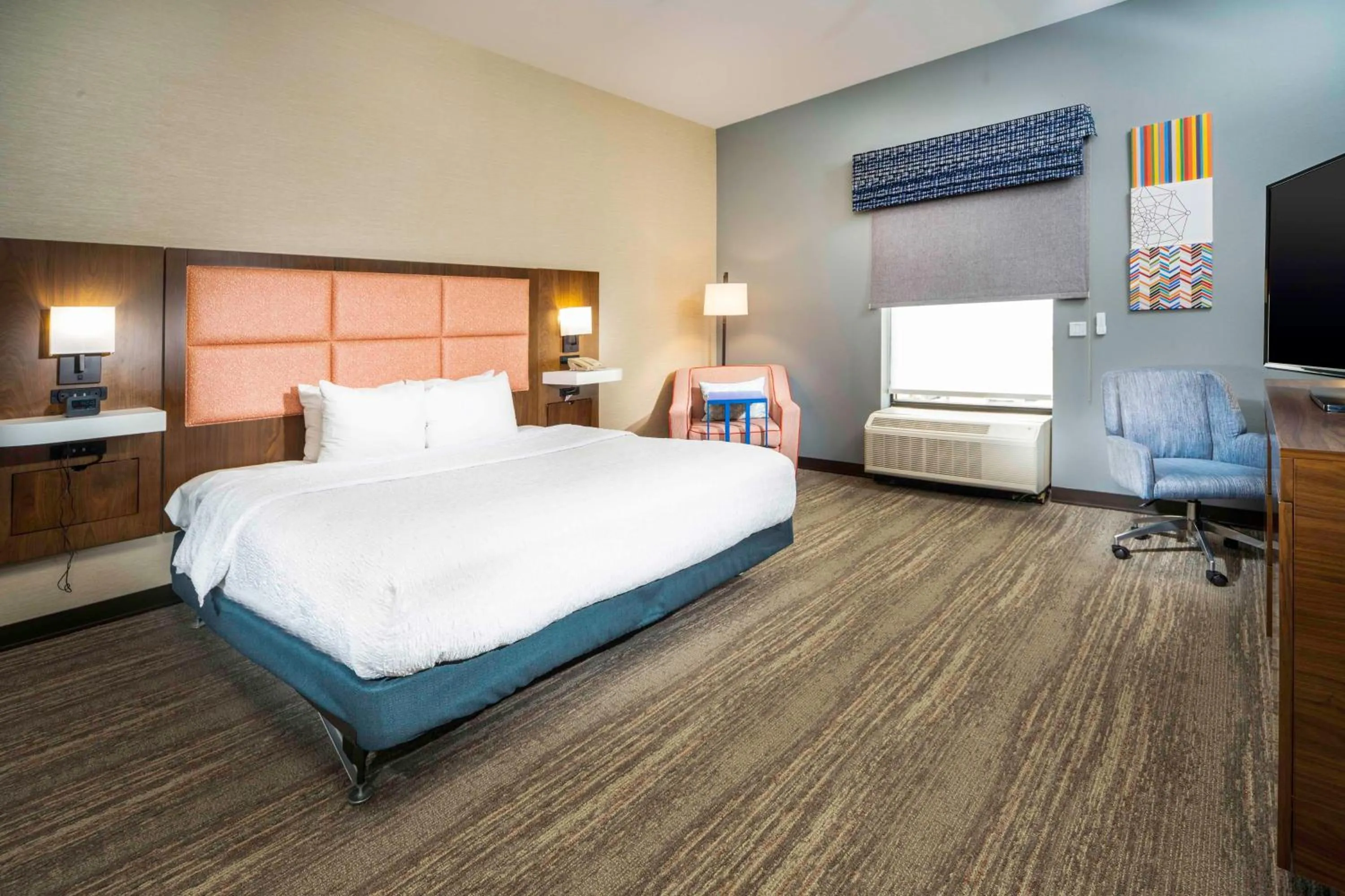 Bed in Hampton Inn and Suites New Iberia