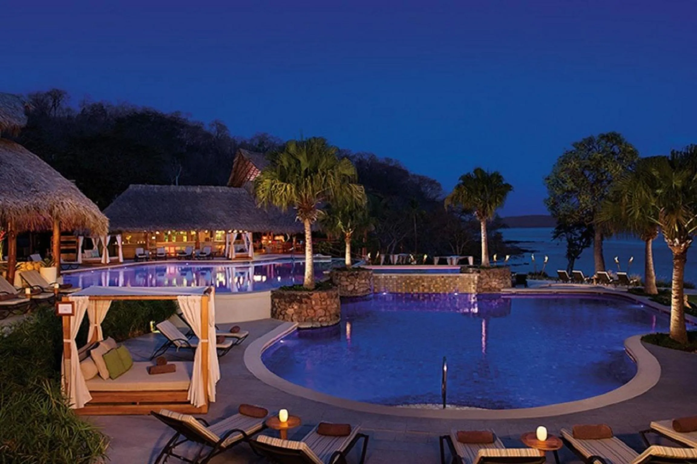 Swimming pool in Secrets Papagayo All Inclusive - Adults Only