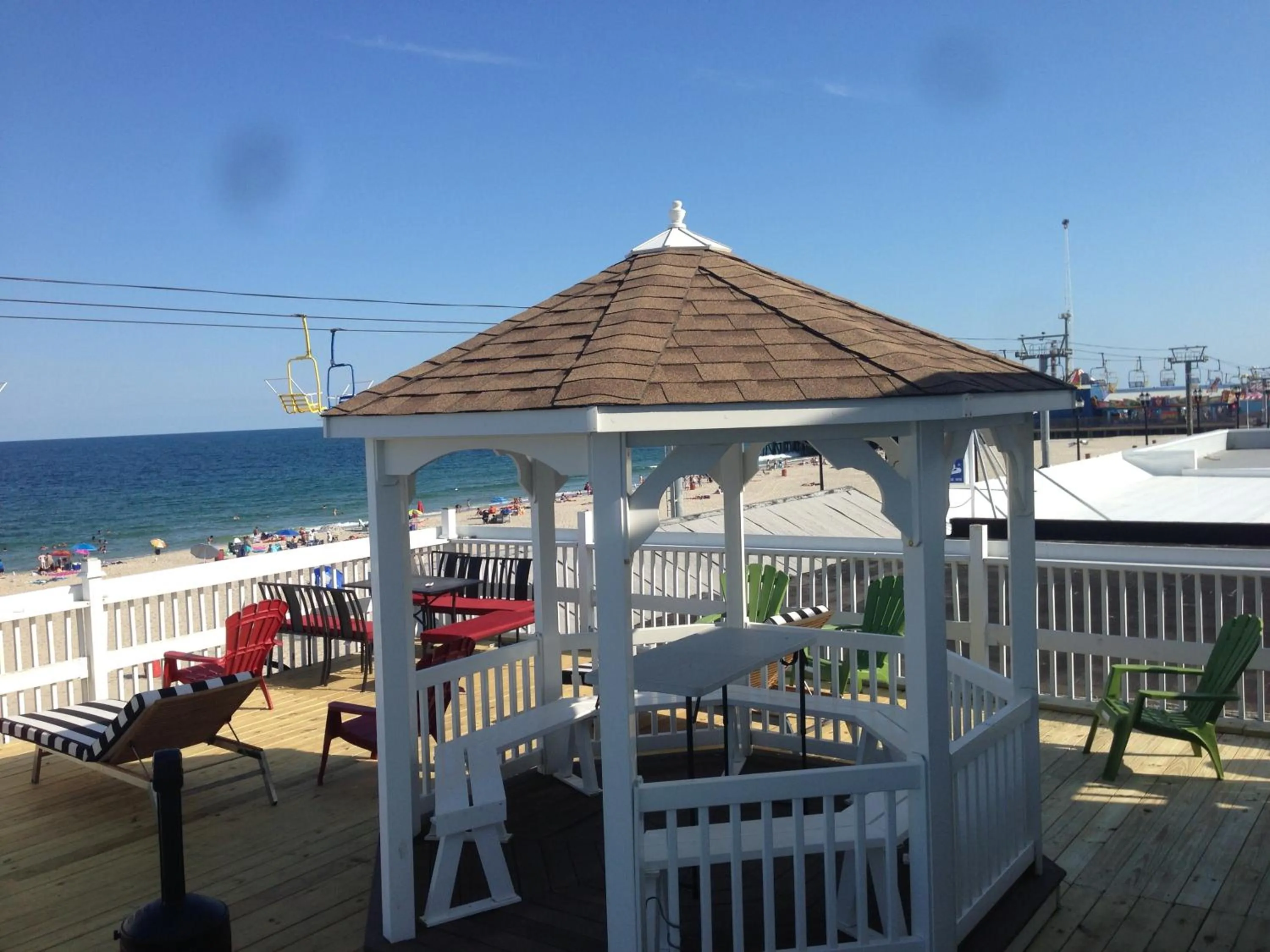 Facade/entrance in Boardwalk Hotel Charlee & Apartments Beach Hotel Oceanfront