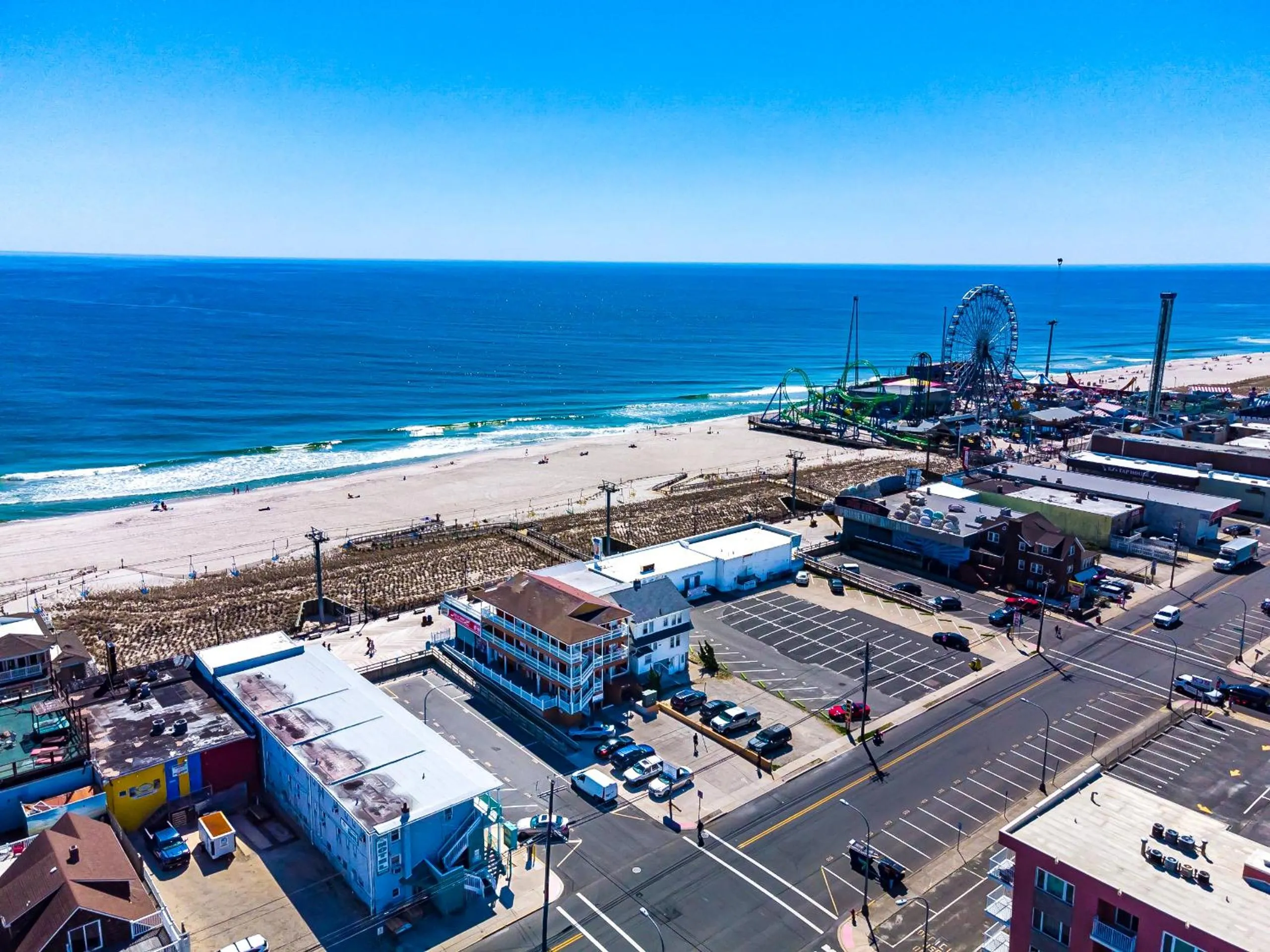 Boardwalk Hotel Charlee & Apartments Beach Hotel Oceanfront