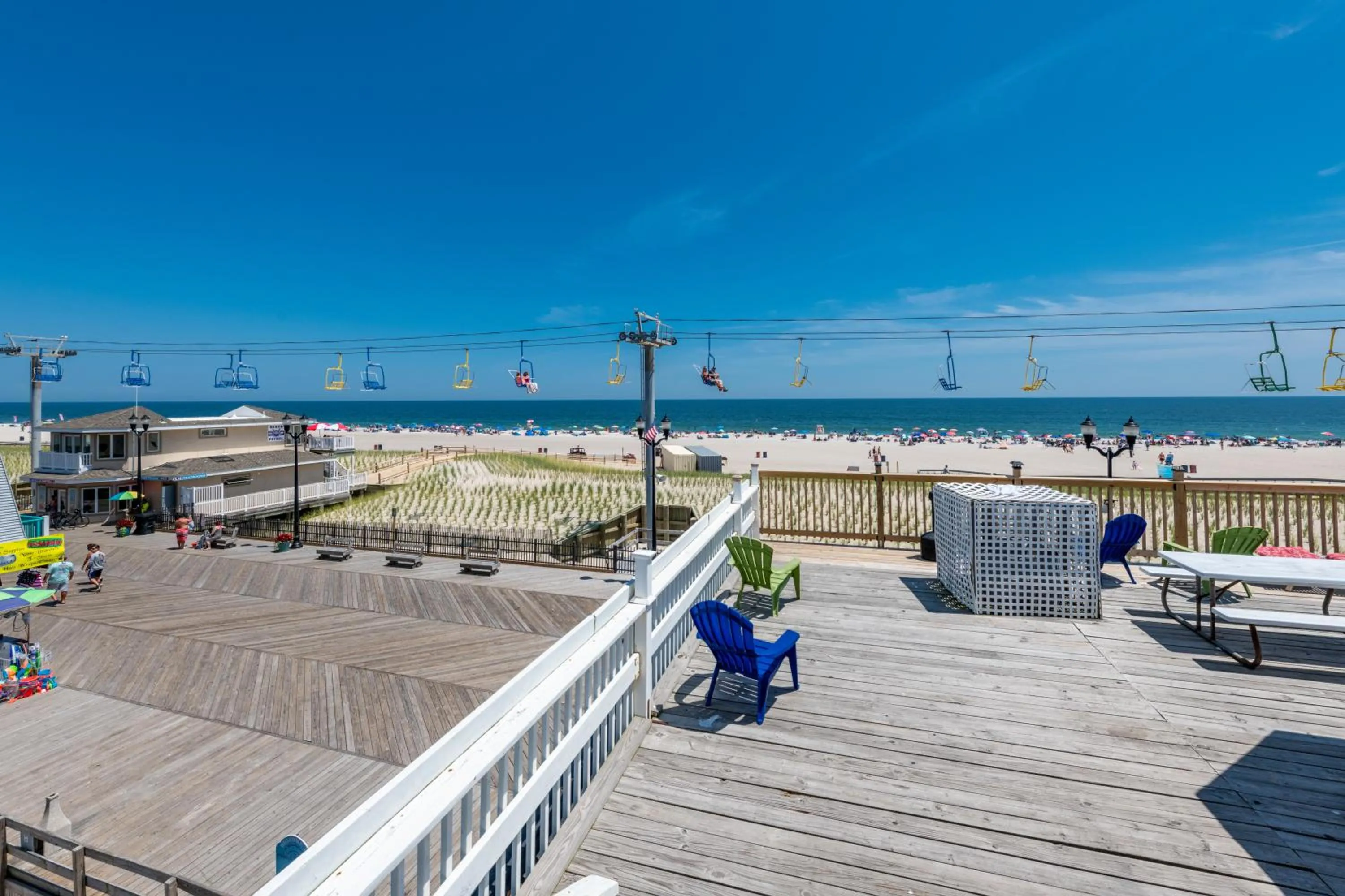 Patio in Boardwalk Hotel Charlee & Apartments Beach Hotel Oceanfront