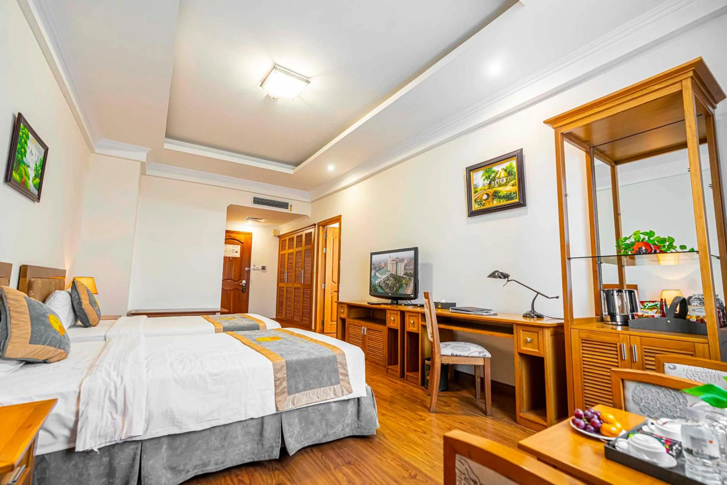 Photo of the whole room, Bed in Hoang Son Peace Hotel