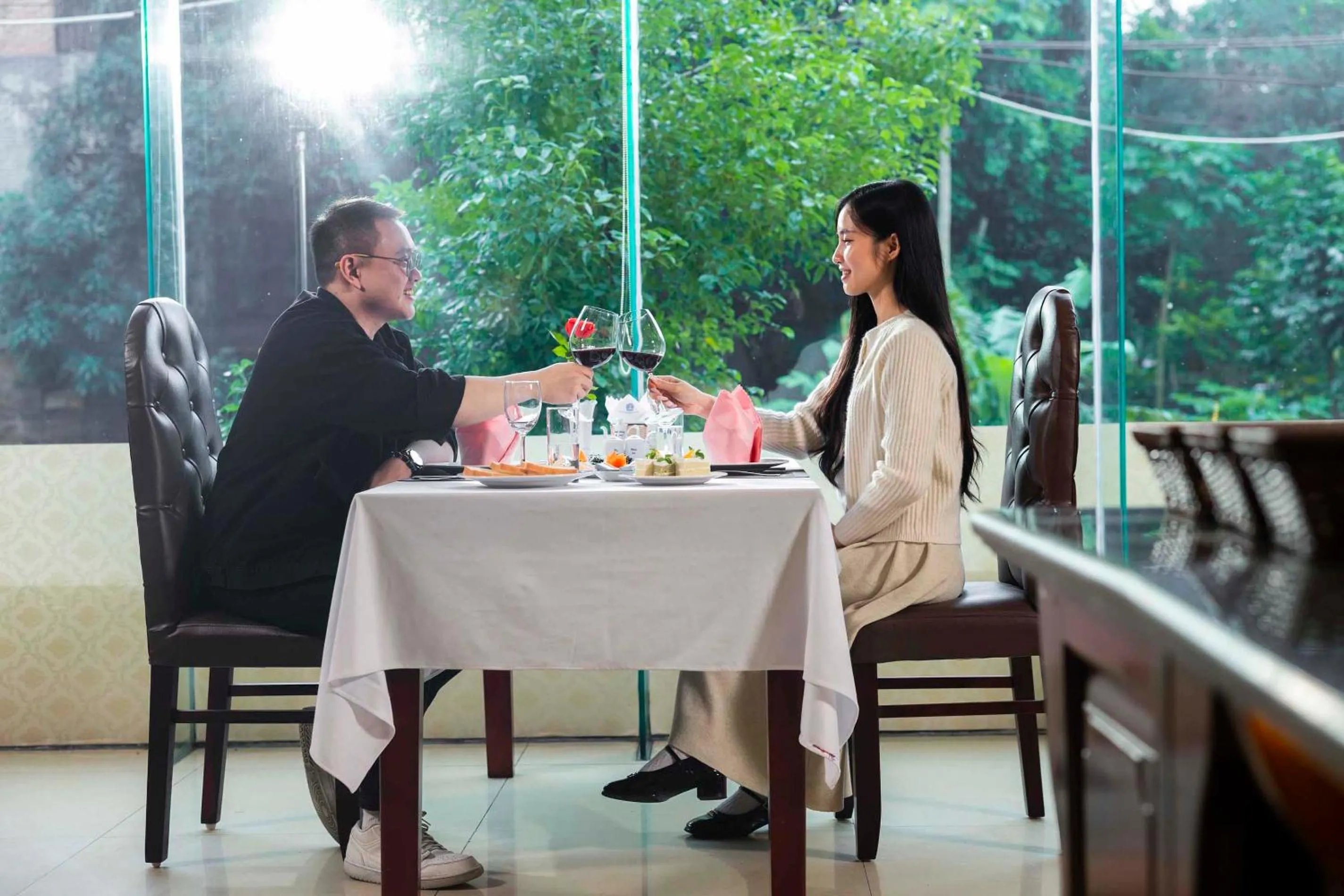 Guests in Hoang Son Peace Hotel