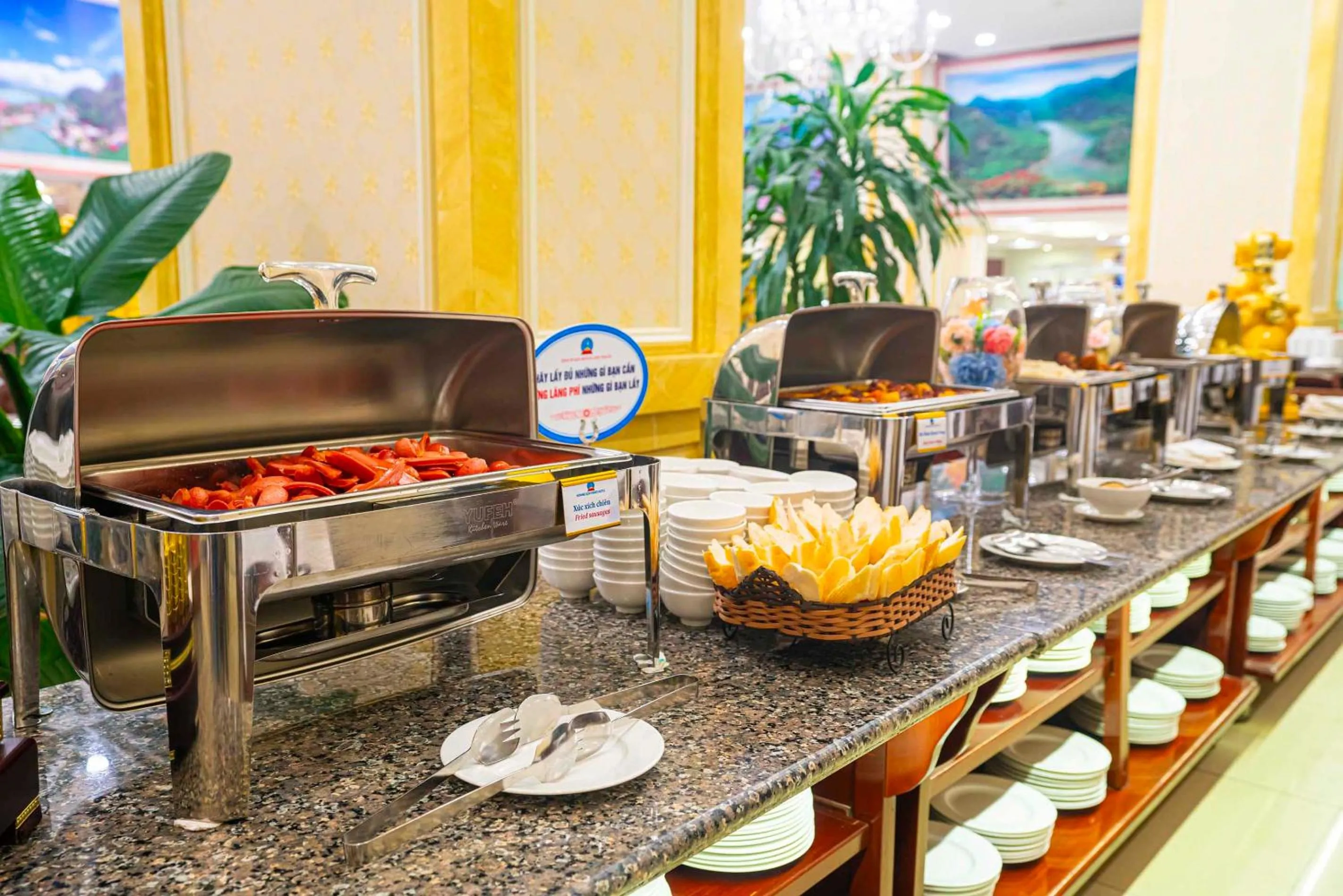 Breakfast in Hoang Son Peace Hotel