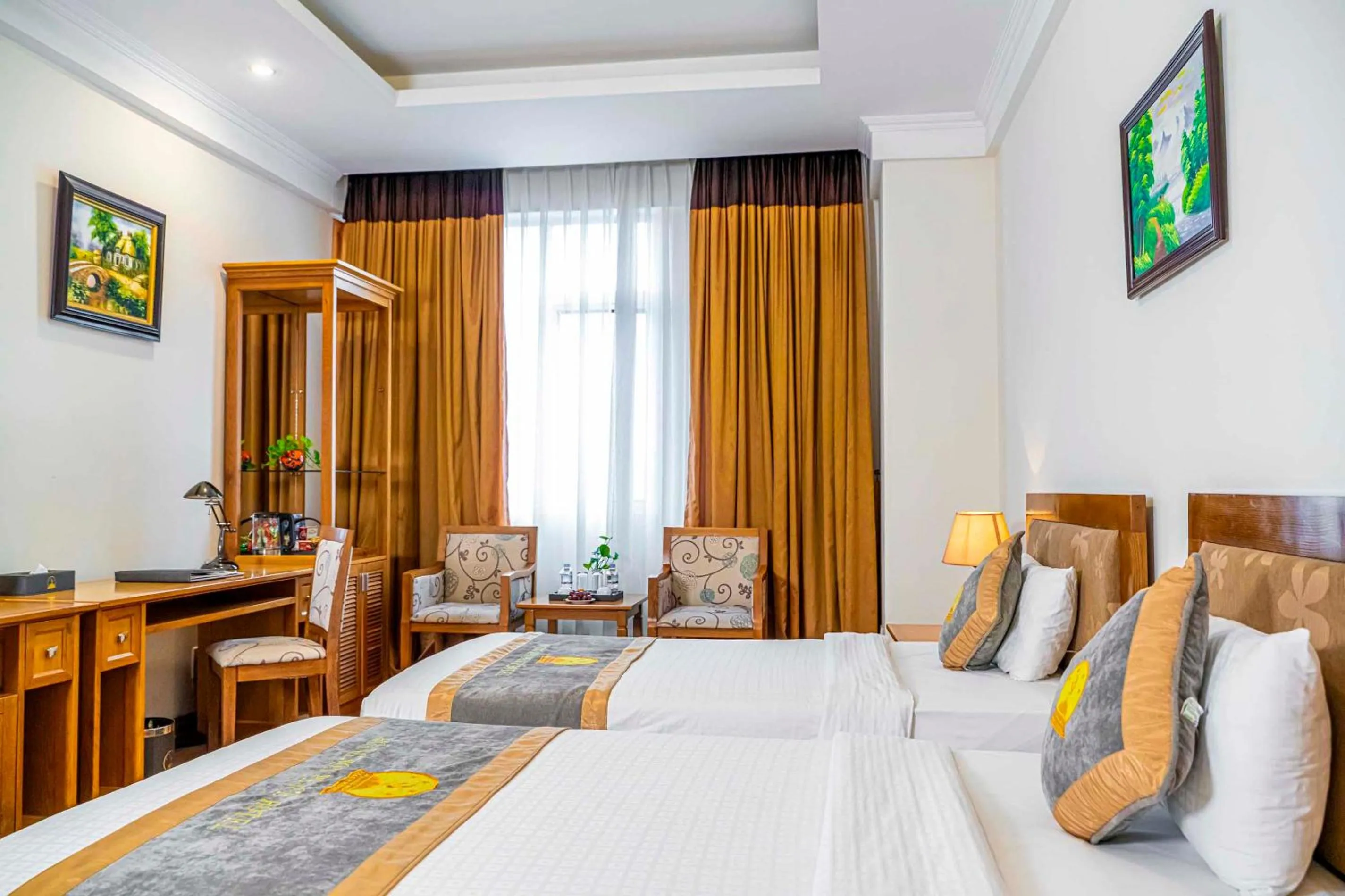 Bed in Hoang Son Peace Hotel