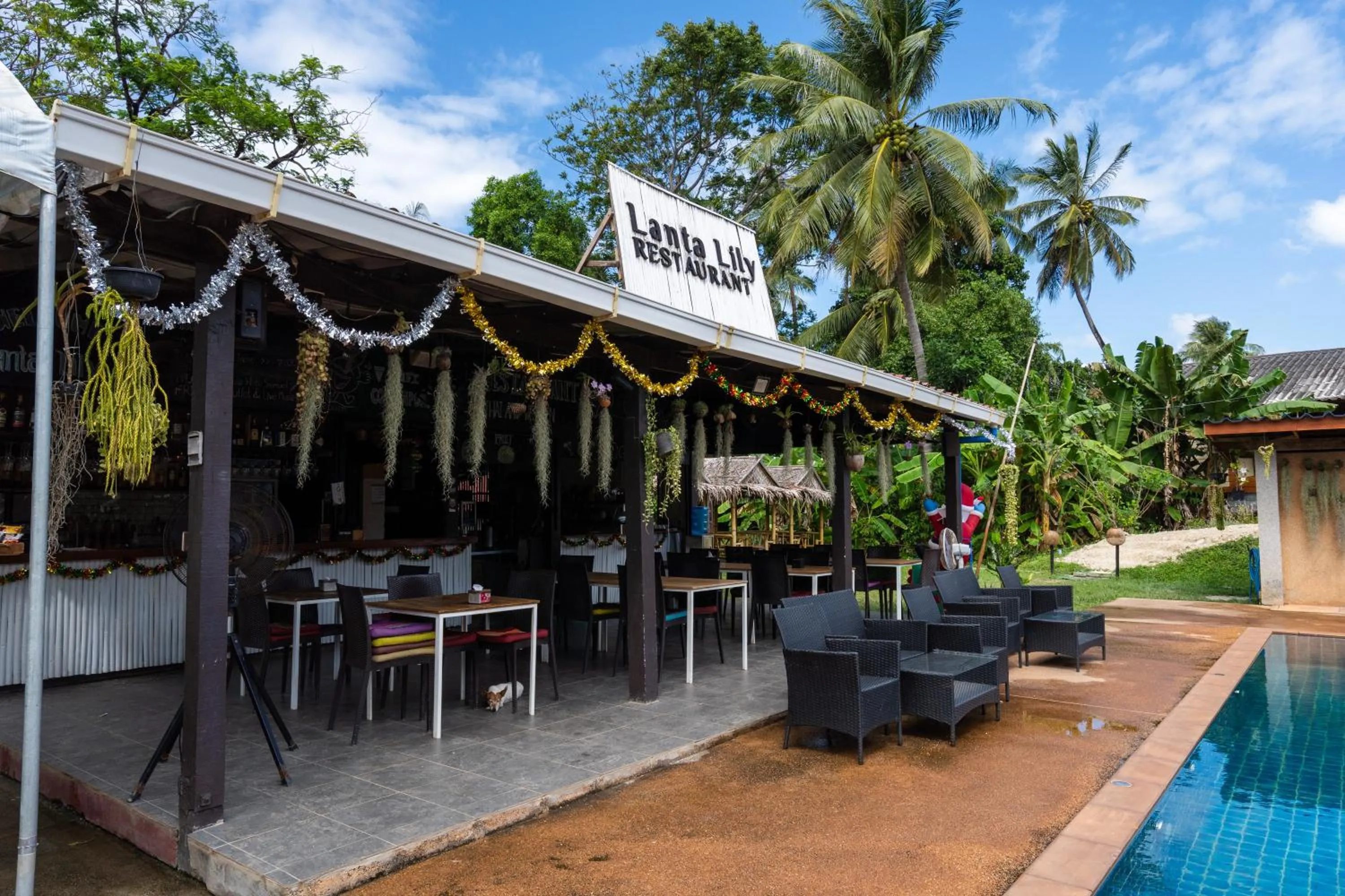 Restaurant/places to eat in Mook Lanta Eco Resort