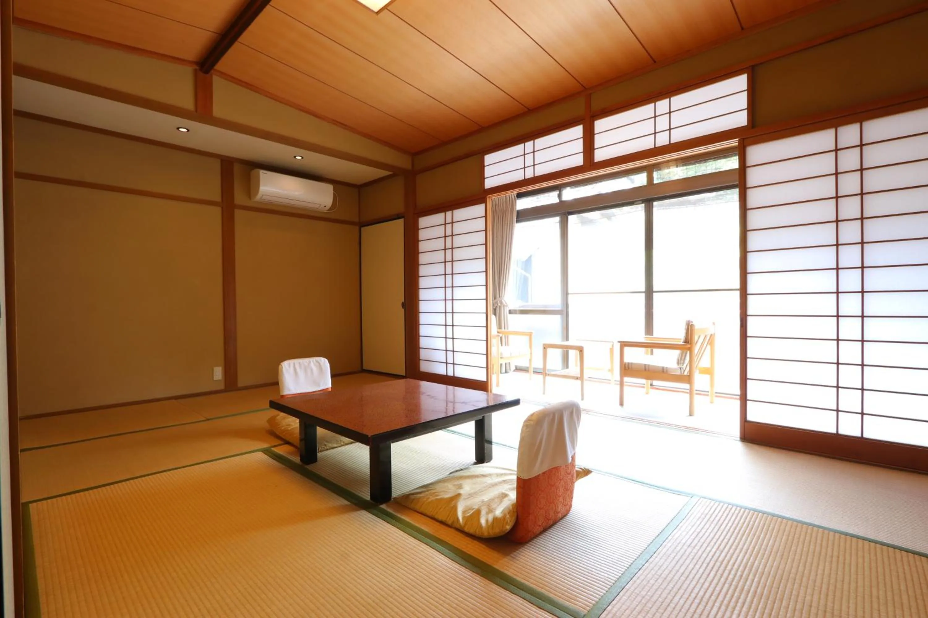 Bed in Kamiobo