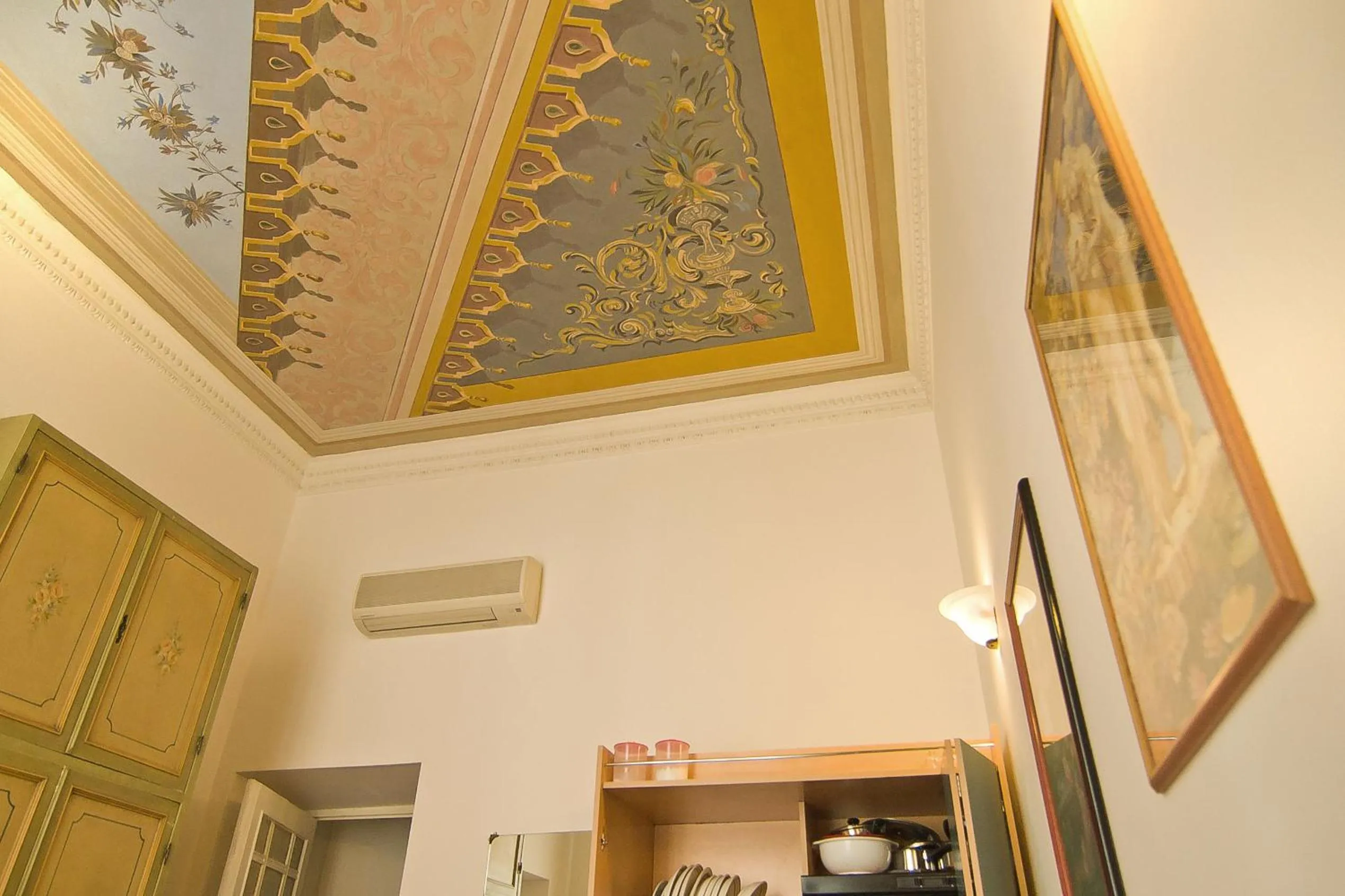 Decorative detail in Alla Dolce Vita Roma Centro