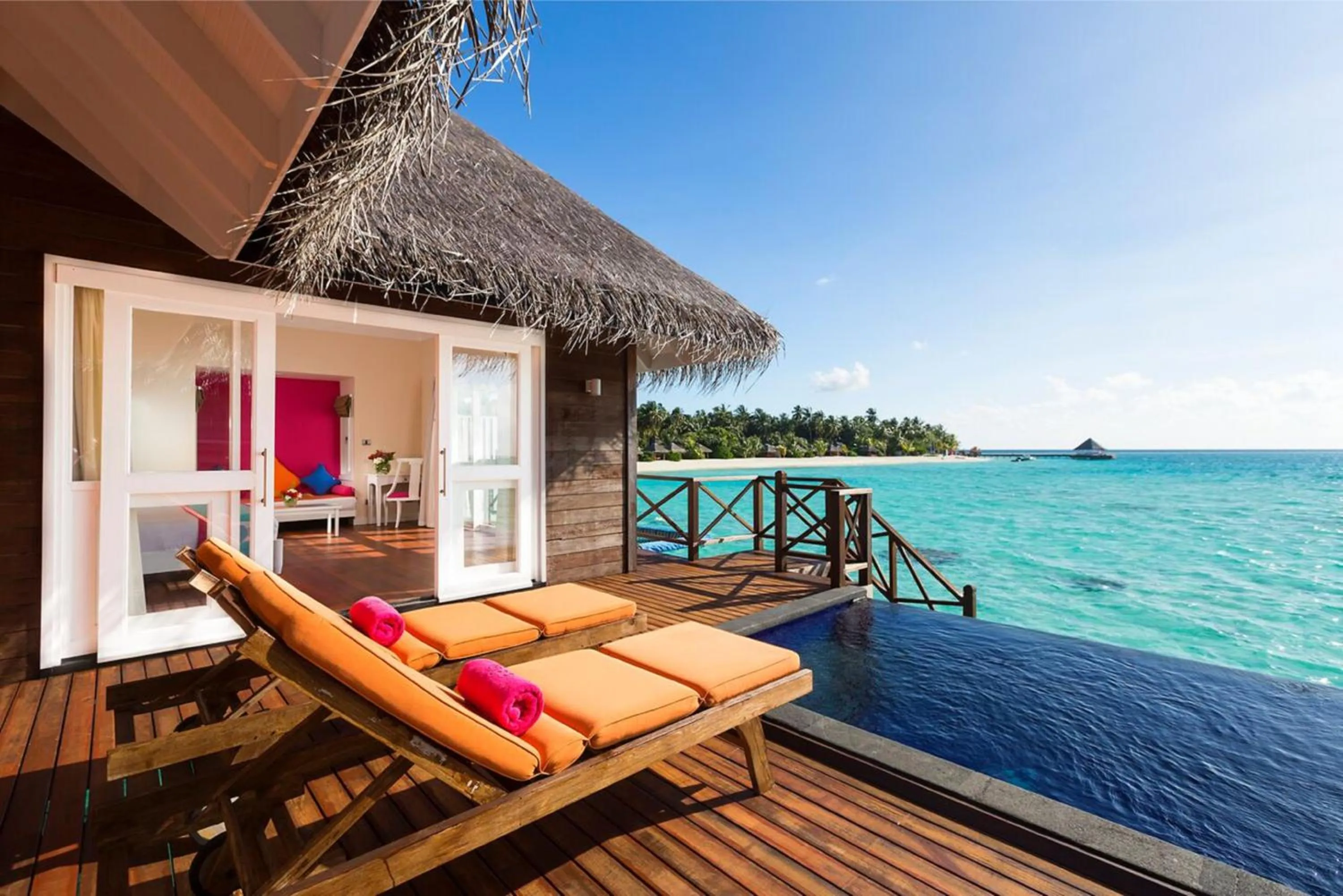 Sea view in Sun Siyam Vilu Reef with Free Transfer
