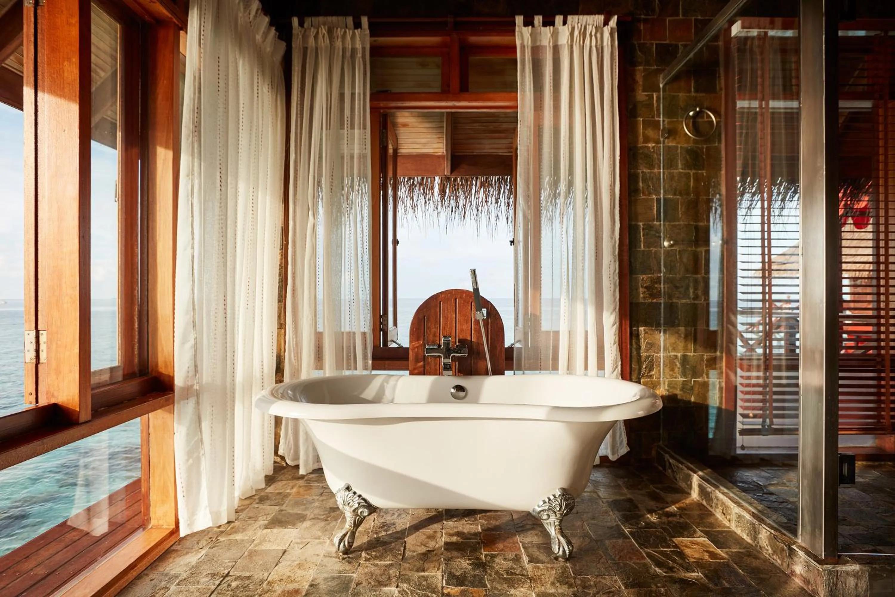 Bathroom in Sun Siyam Vilu Reef with Free Transfer