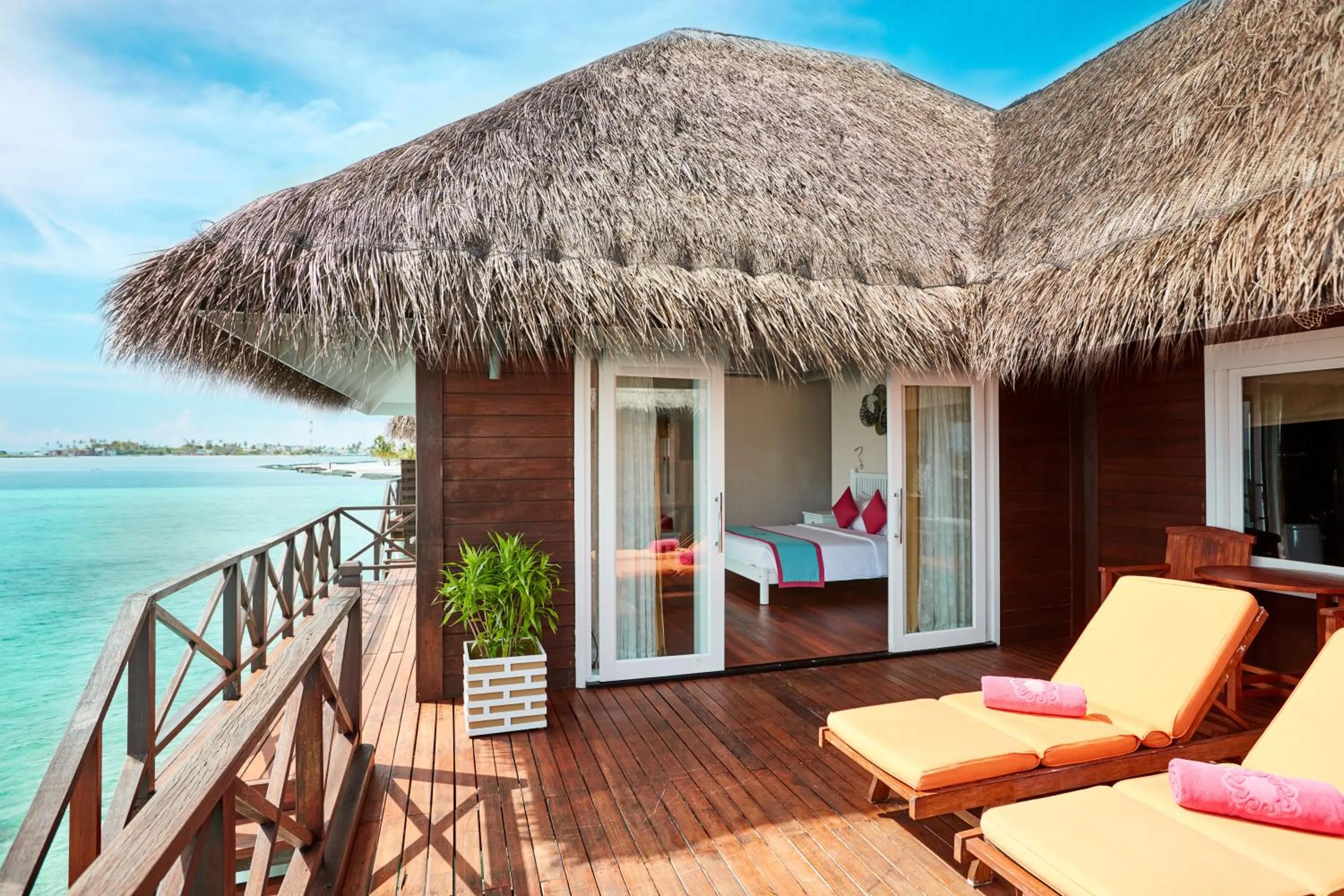 Balcony/Terrace in Sun Siyam Vilu Reef with Free Transfer
