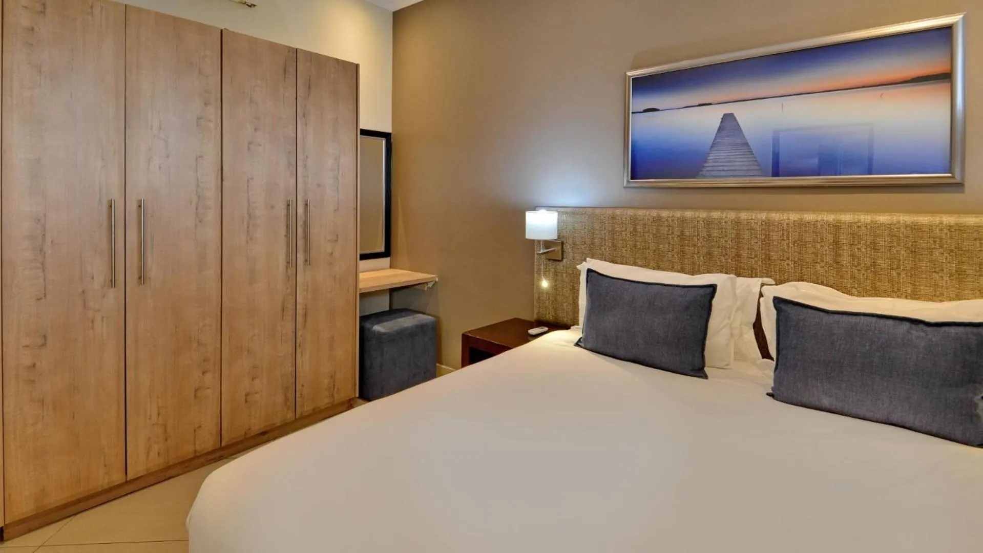 Bed in ANEW Hotel Ocean Reef Zinkwazi