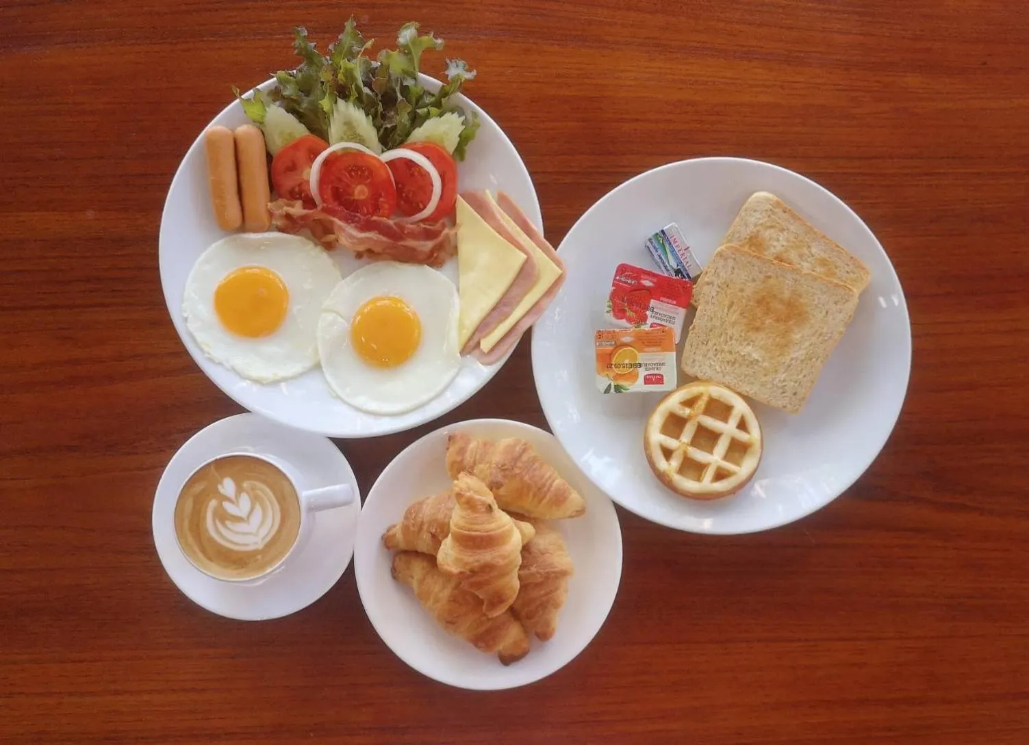 Breakfast in Koh Mak Resort
