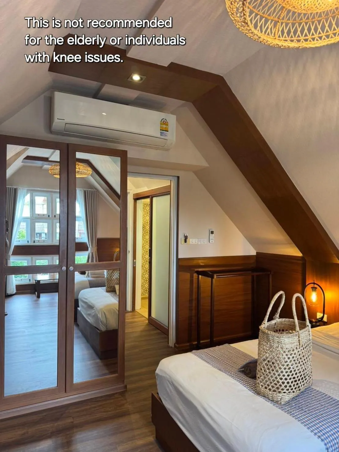 Property building, Bed in The Twenty Lodge