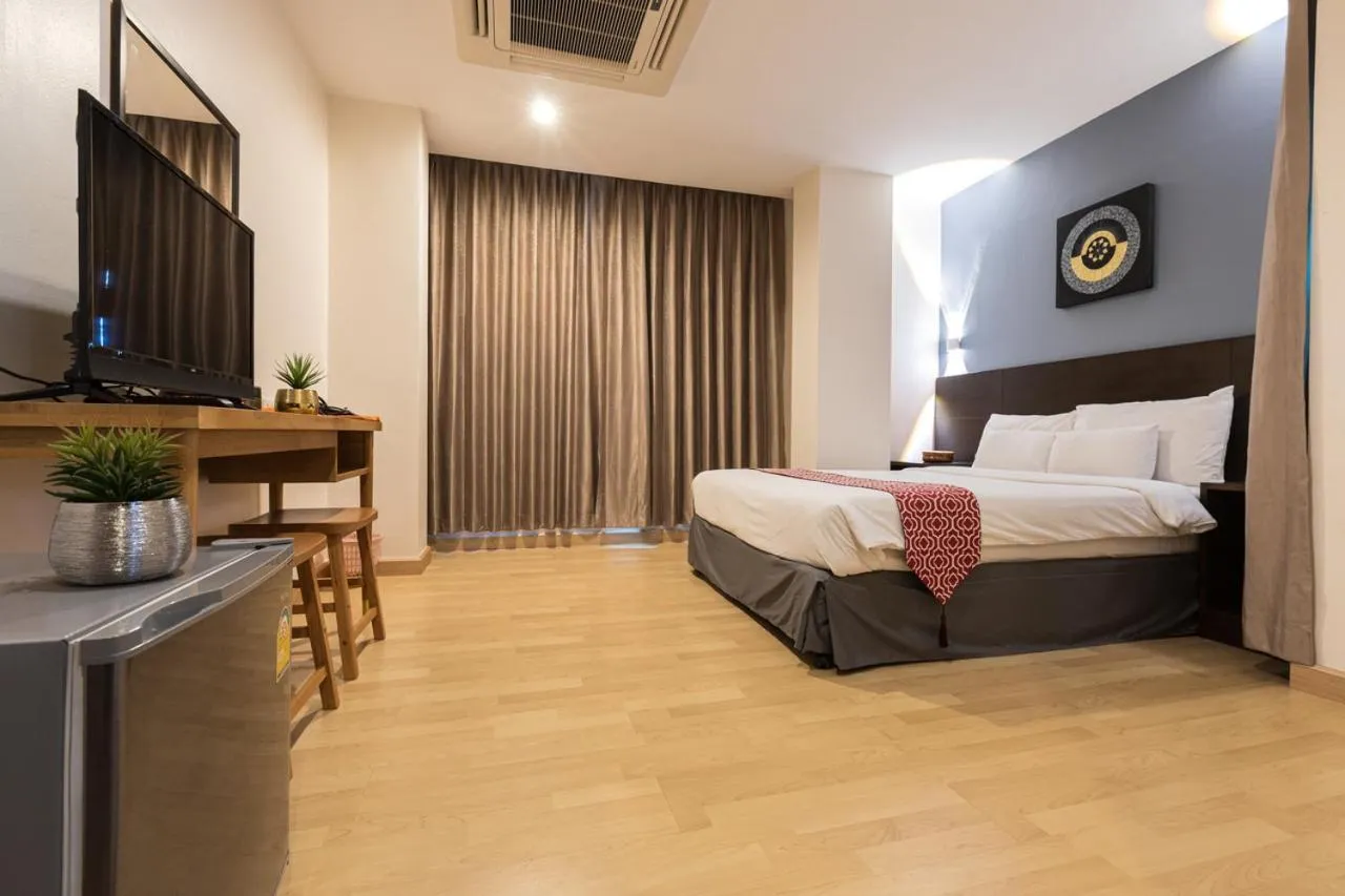 Guests, Bed in 24@Home Hotel