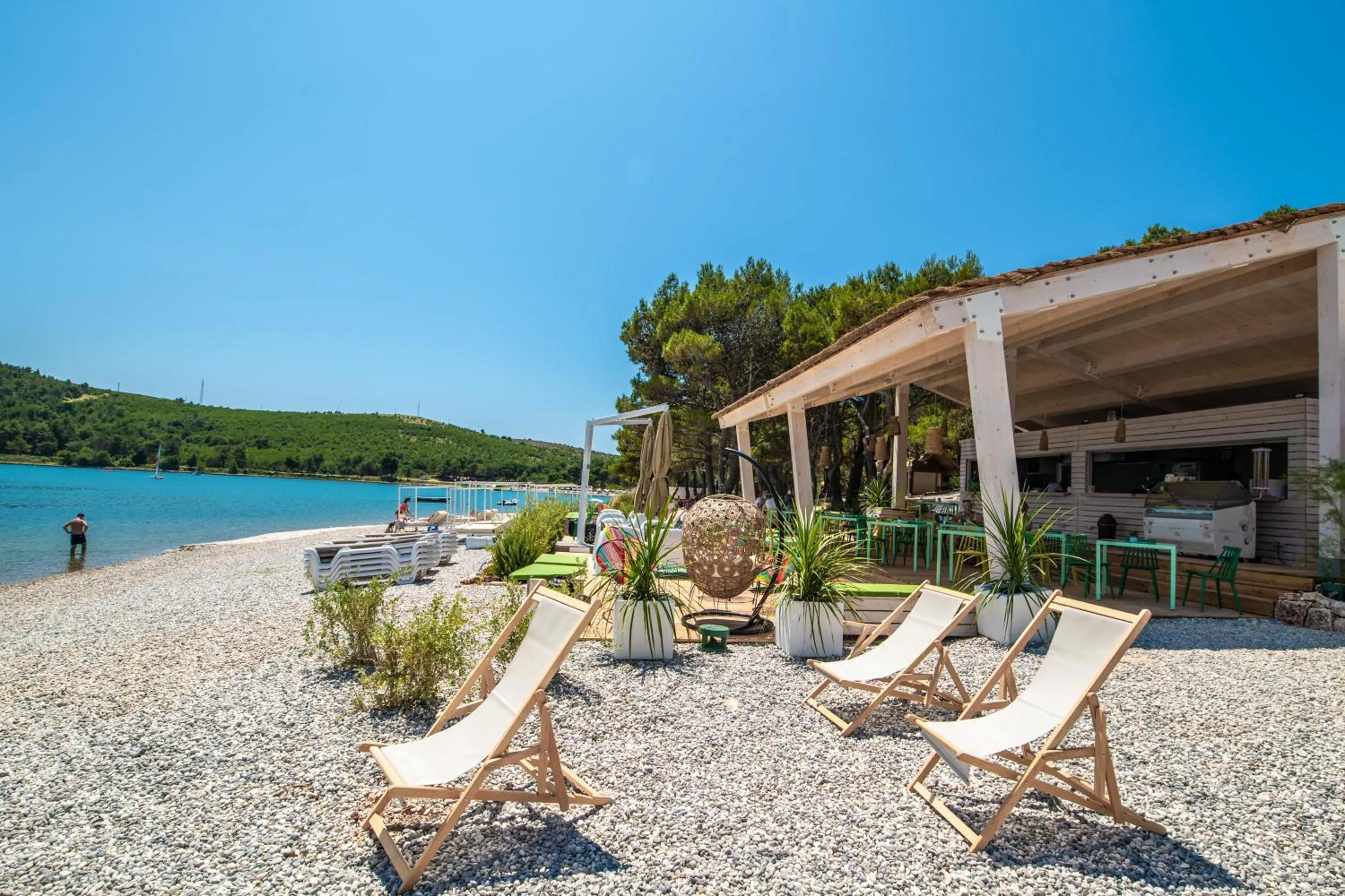 Restaurant/places to eat in Arena One 99 Glamping