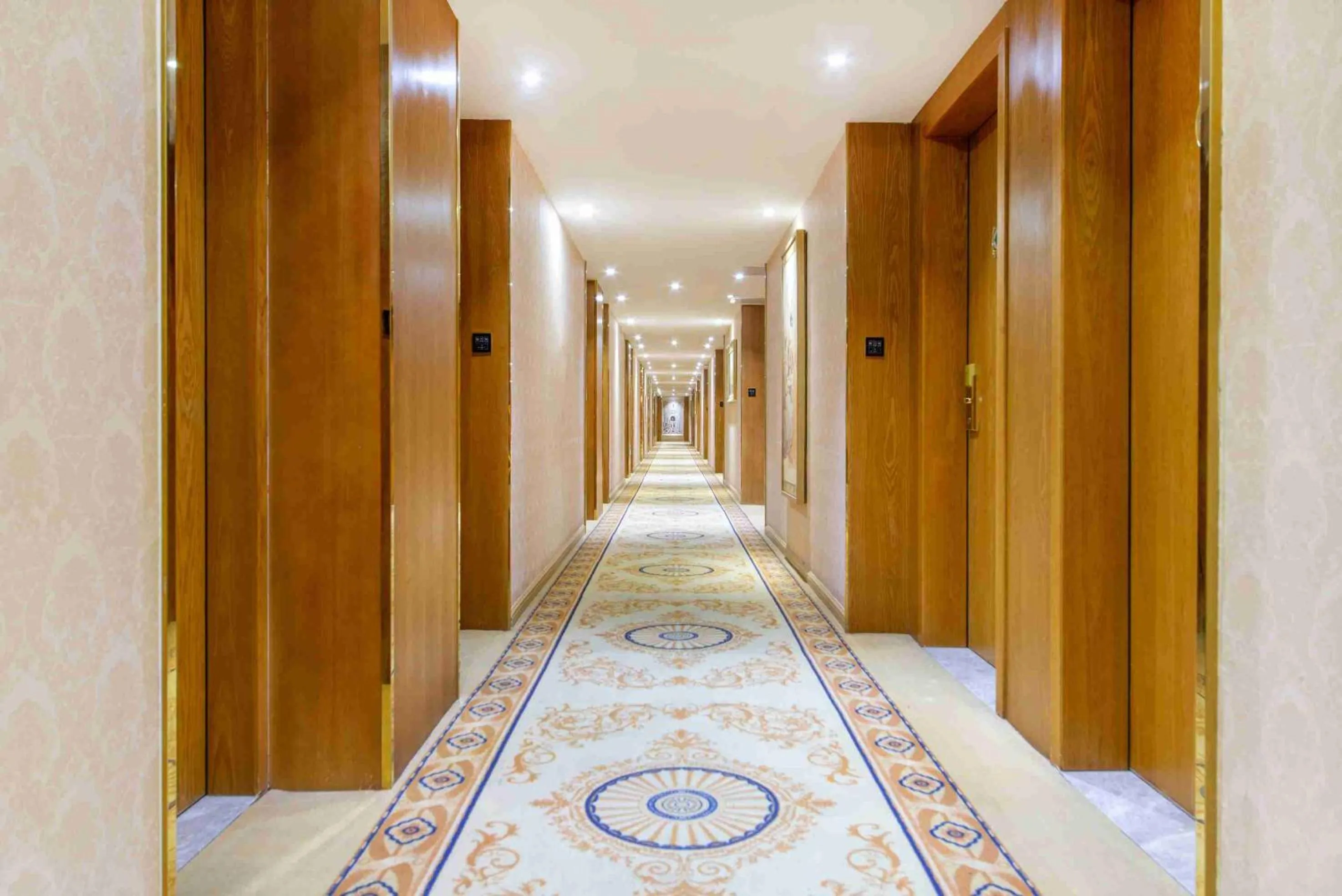 Vienna Hotel Shenzhen Bantian Gangtou