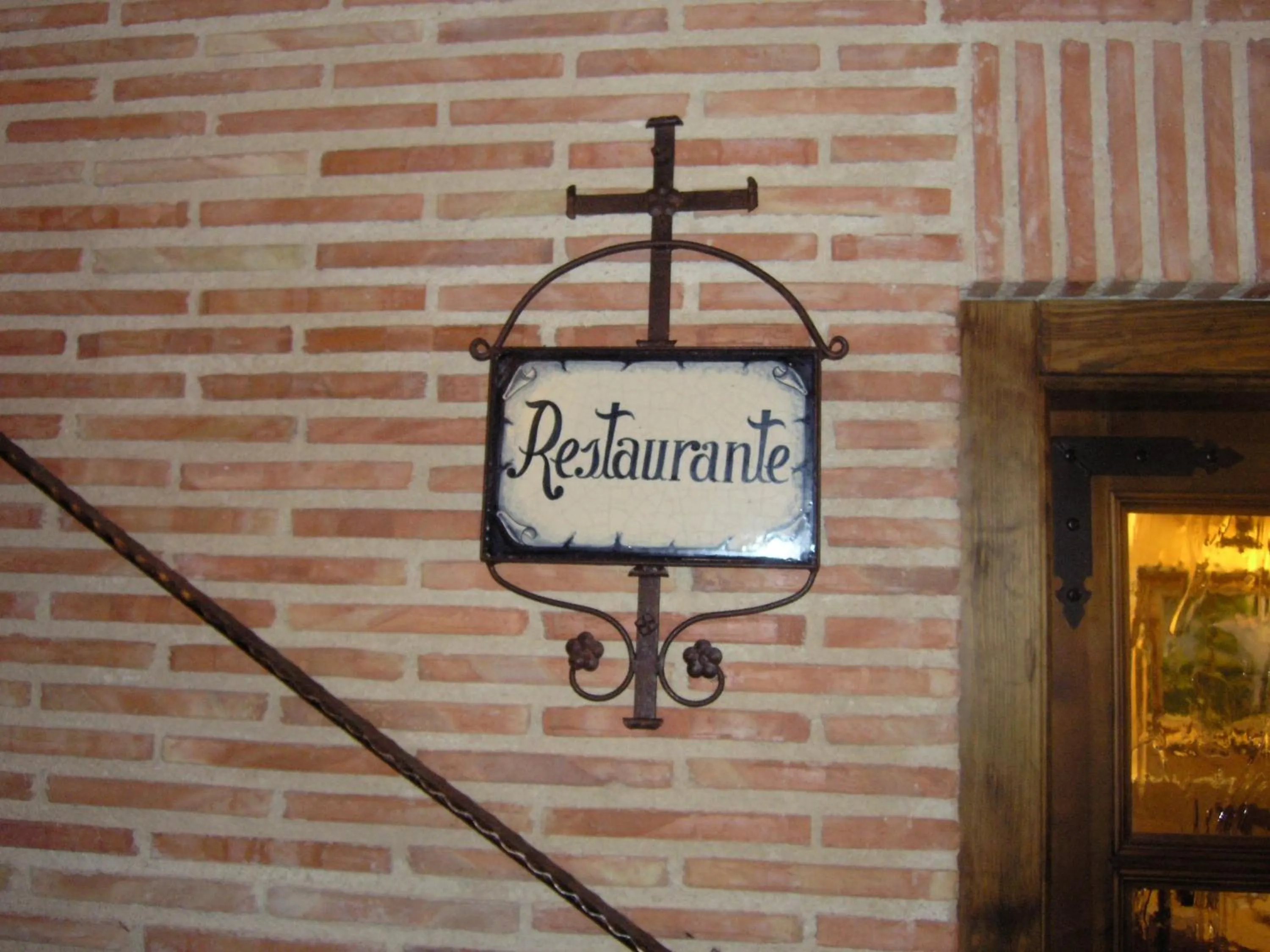 Logo/Certificate/Sign in Hotel Doña Isabel