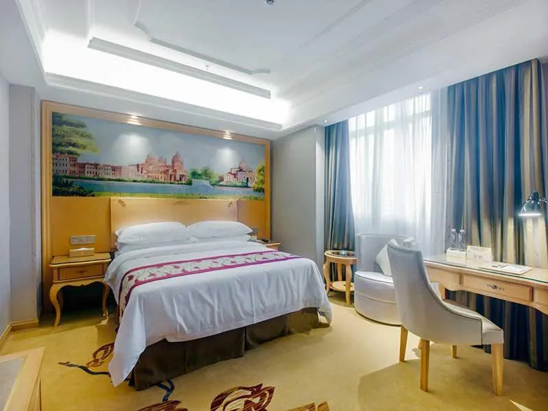 Bed in Vienna International Hotel Haikou West Bus Station