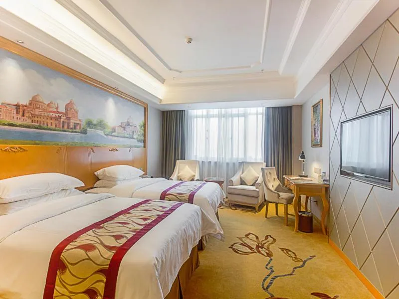 Bed in Vienna International Hotel Haikou West Bus Station