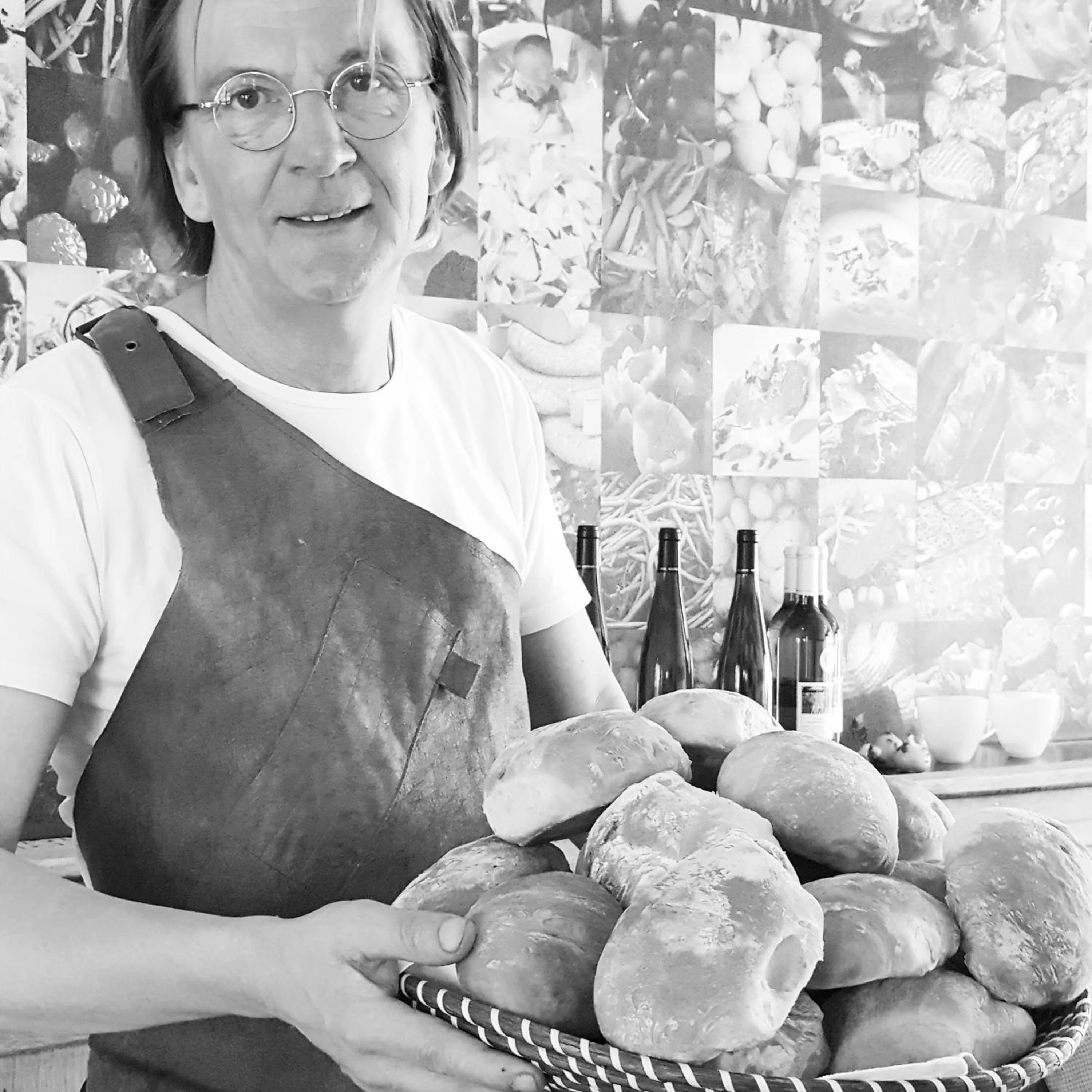 Family in Hotel Au Nom De Dieu