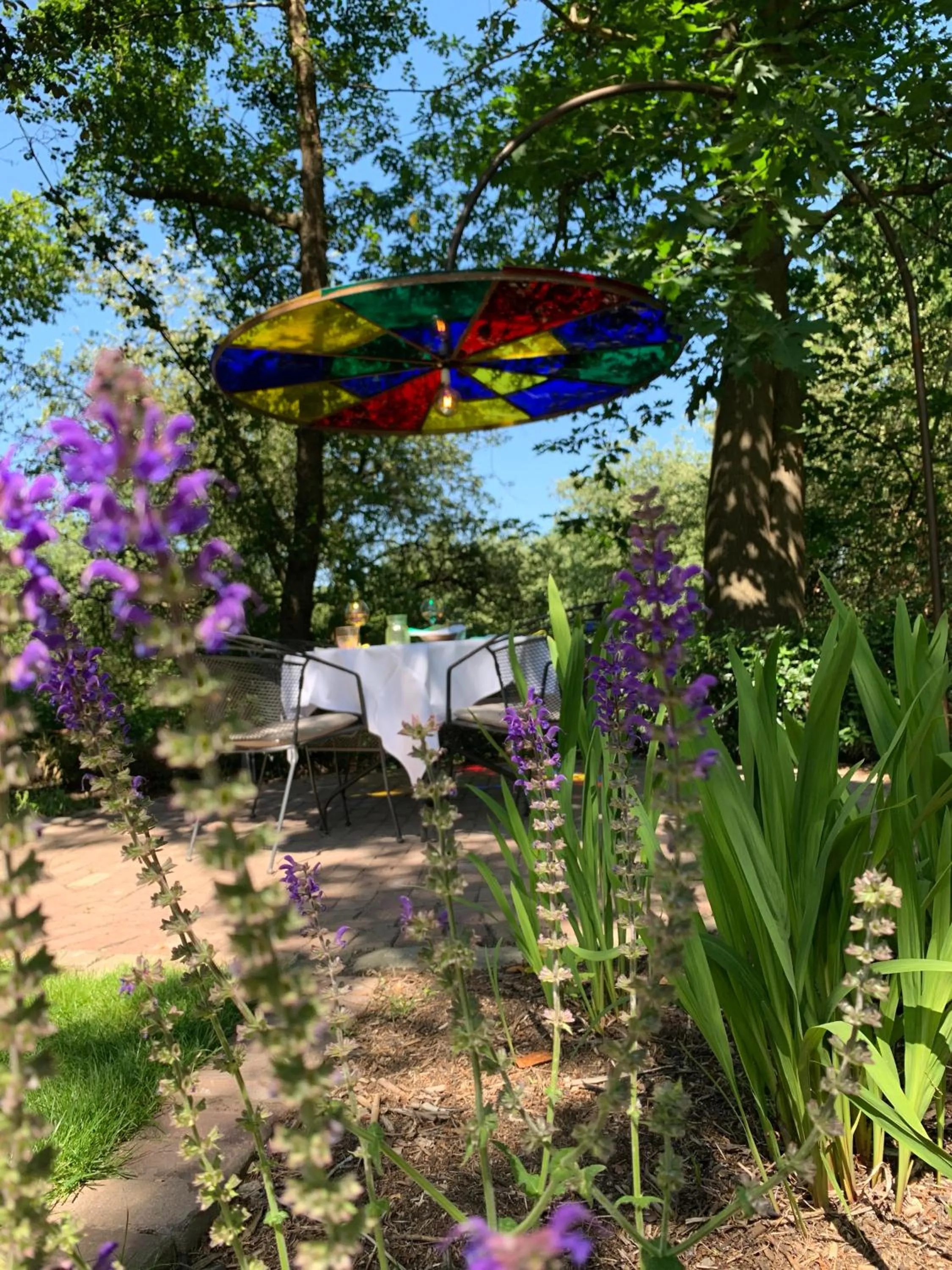 Garden in Hotel Au Nom De Dieu