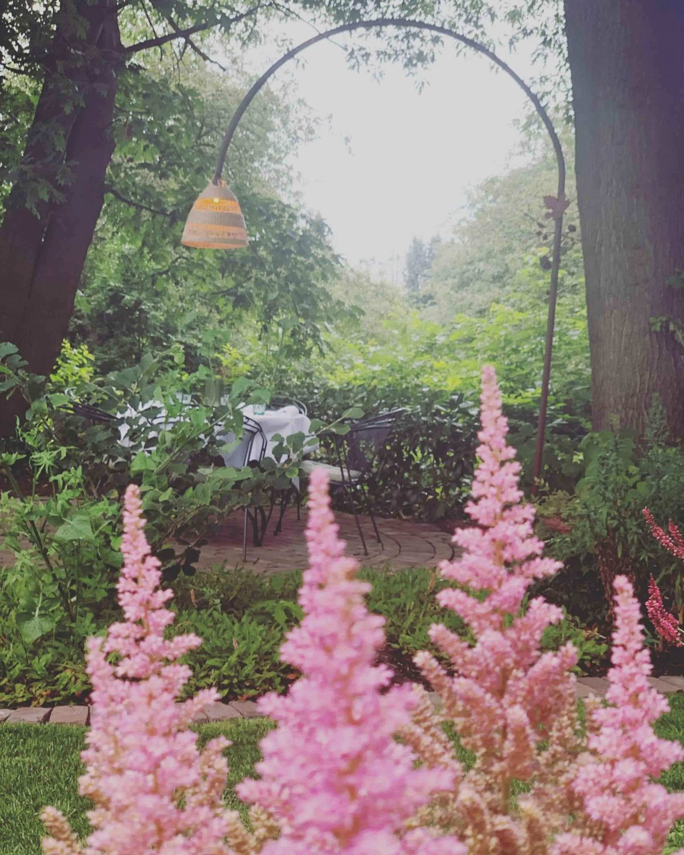 Day in Hotel Au Nom De Dieu