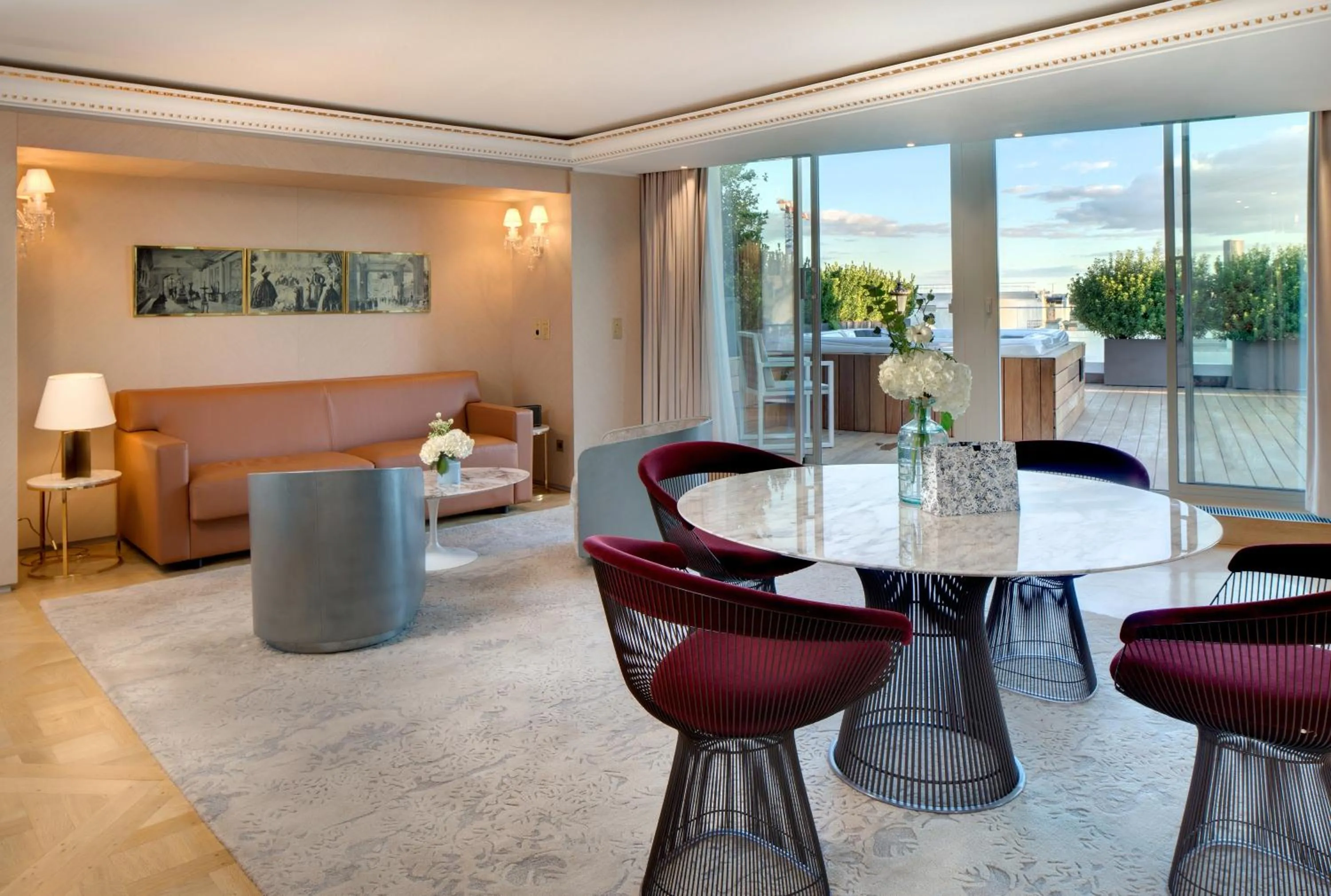 Seating area in Hotel Bowmann