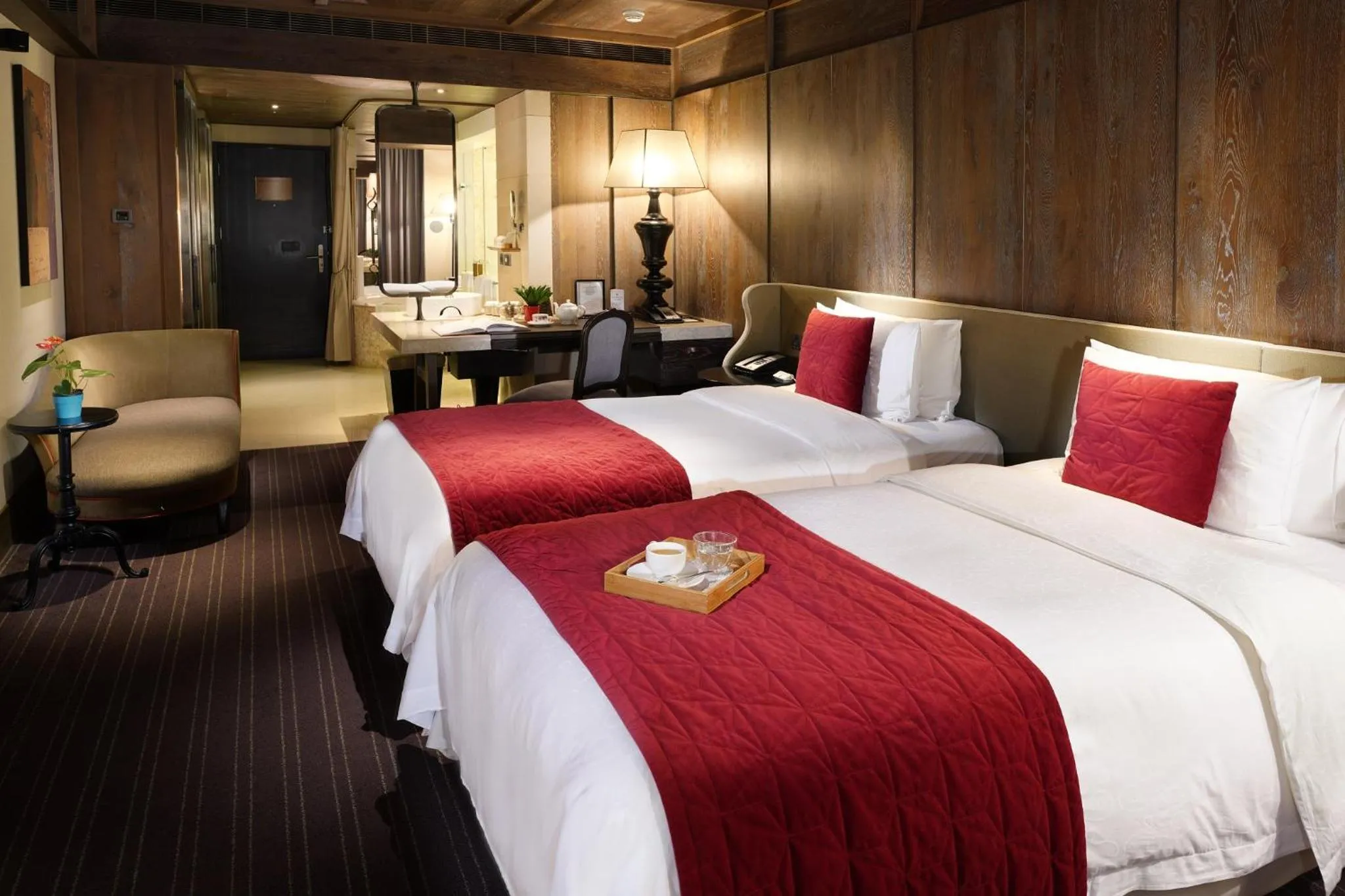 Bed in Palais de Chine Hotel