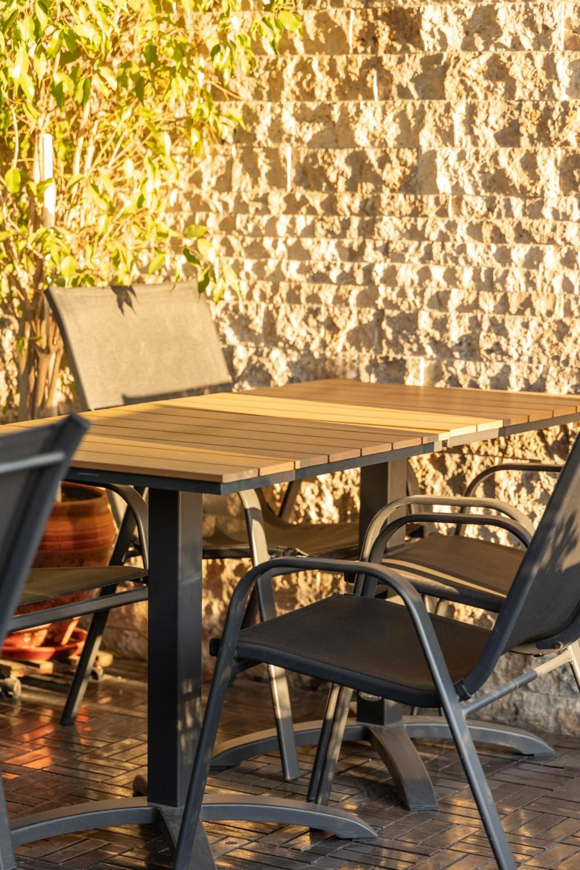 Breakfast in Classes Hotel Airport