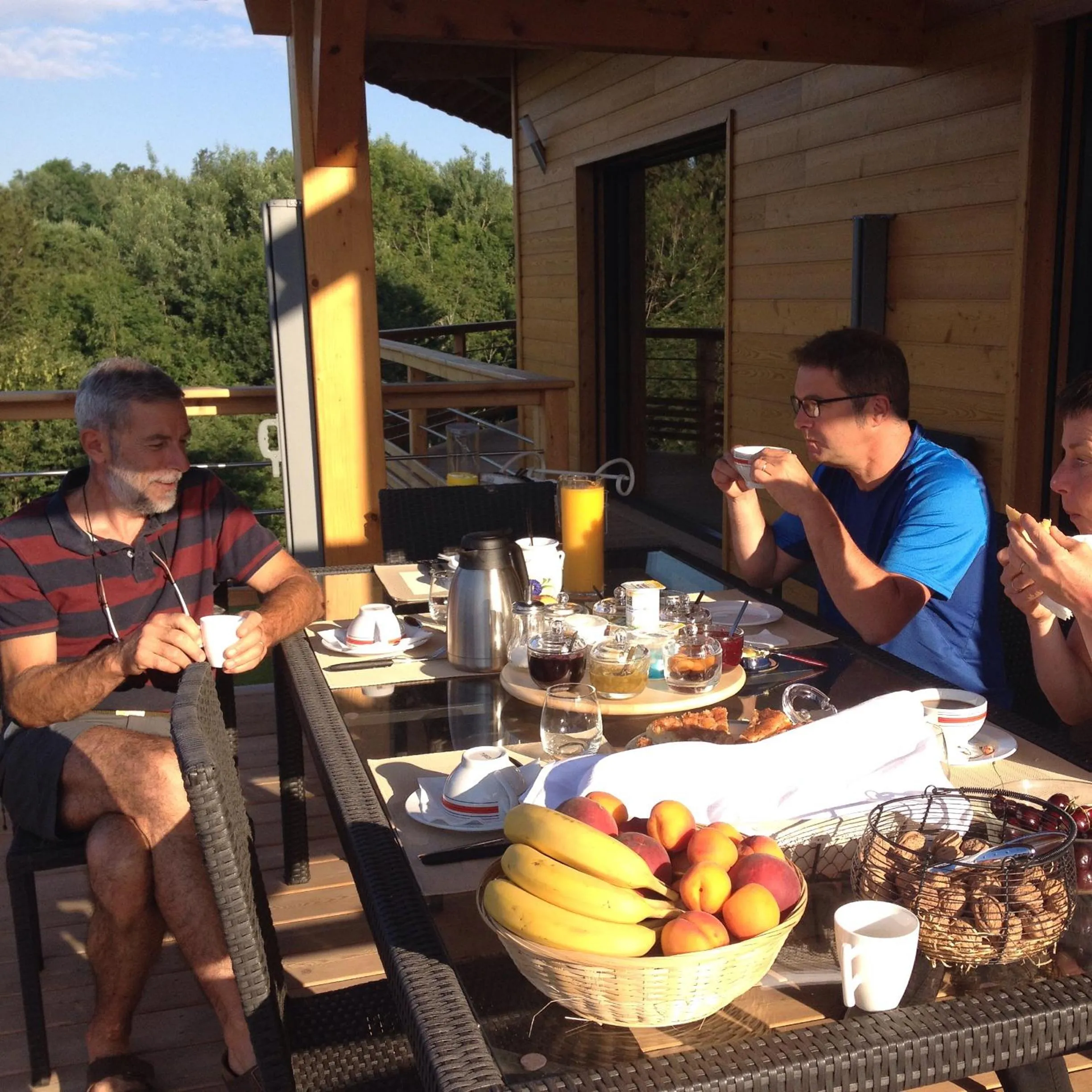 People in Au Chant du Riou