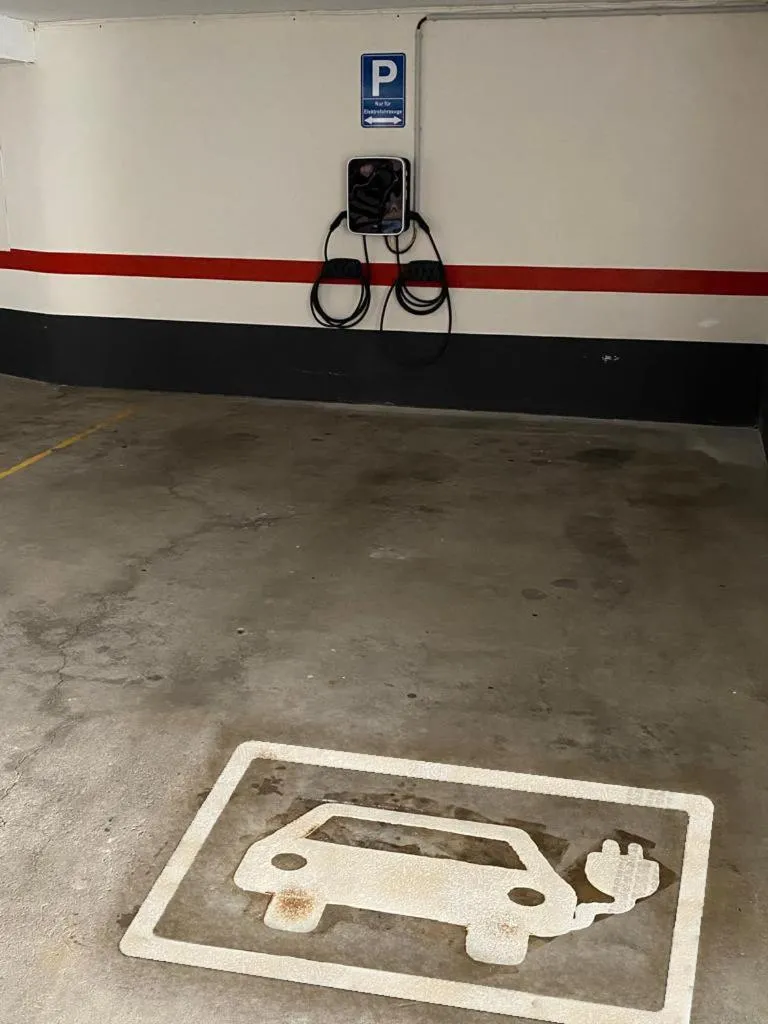 Parking in Hotel Zum Adler