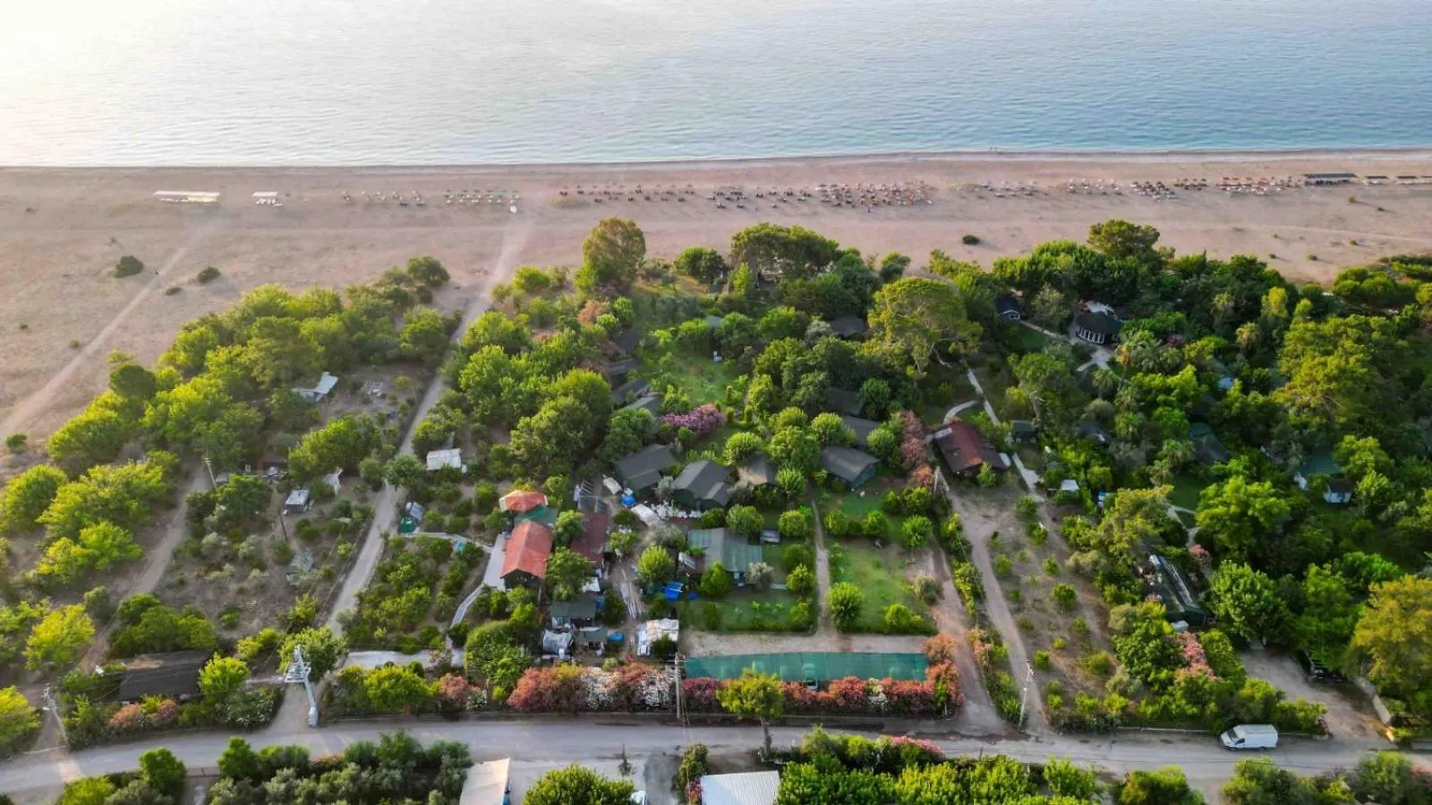 Etenna Beach Bungalows