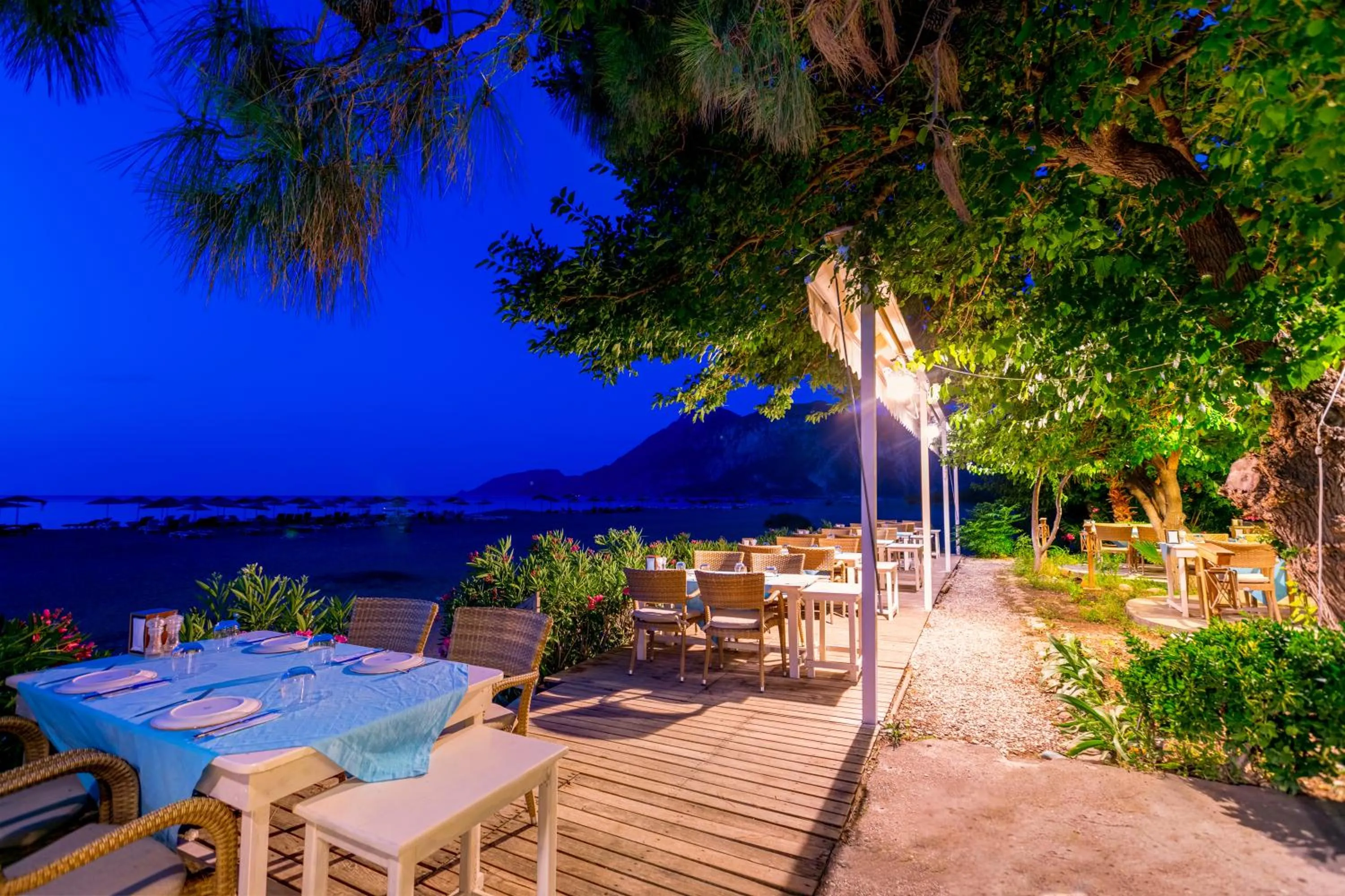 Etenna Beach Bungalows