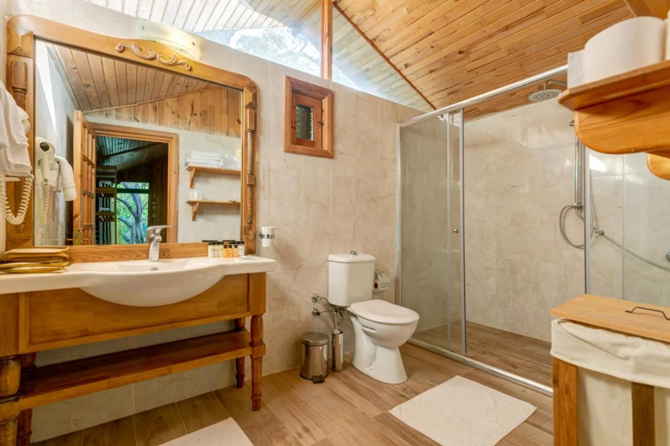 Etenna Beach Bungalows