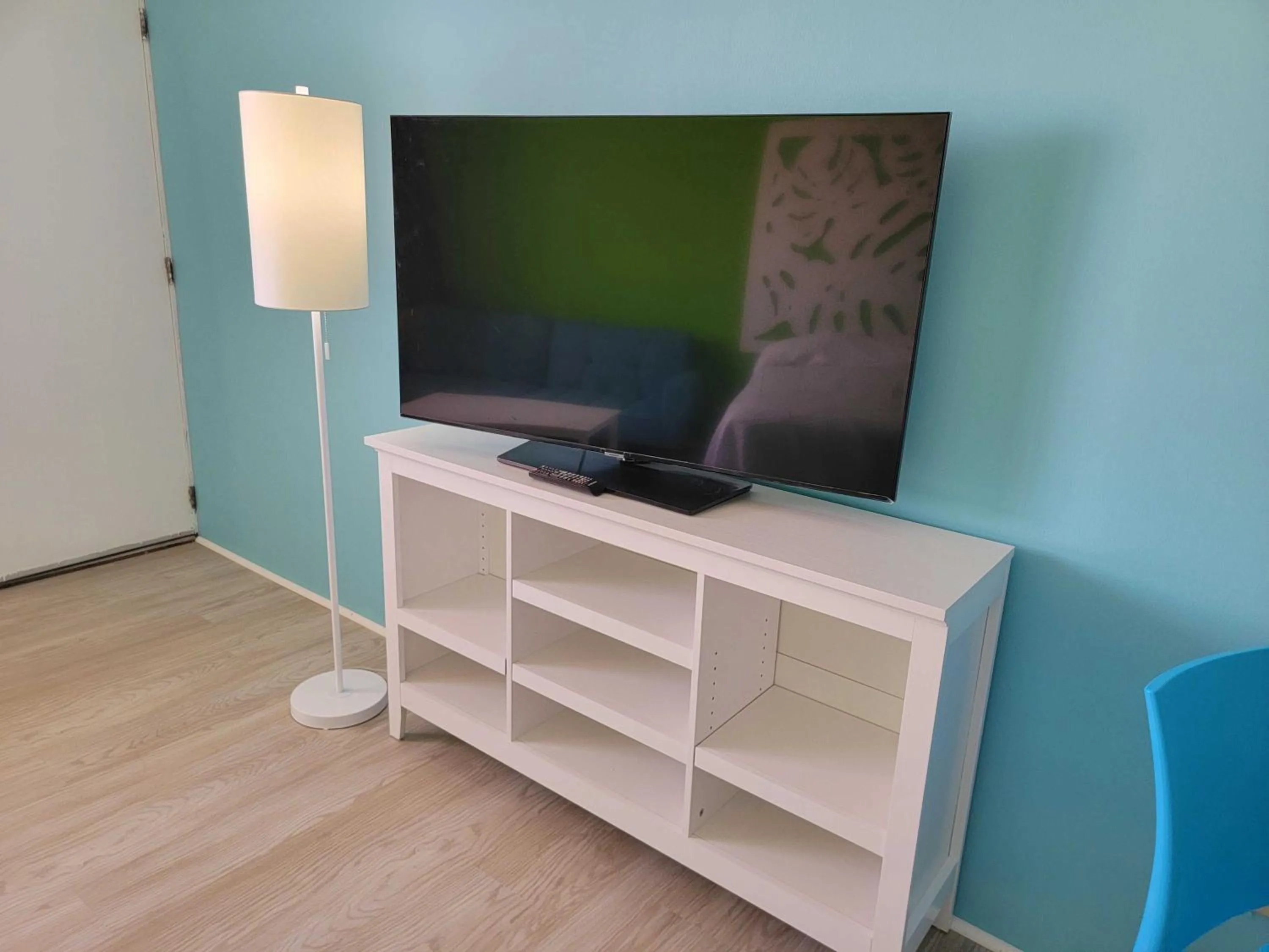 TV and multimedia in Kokomo Suites