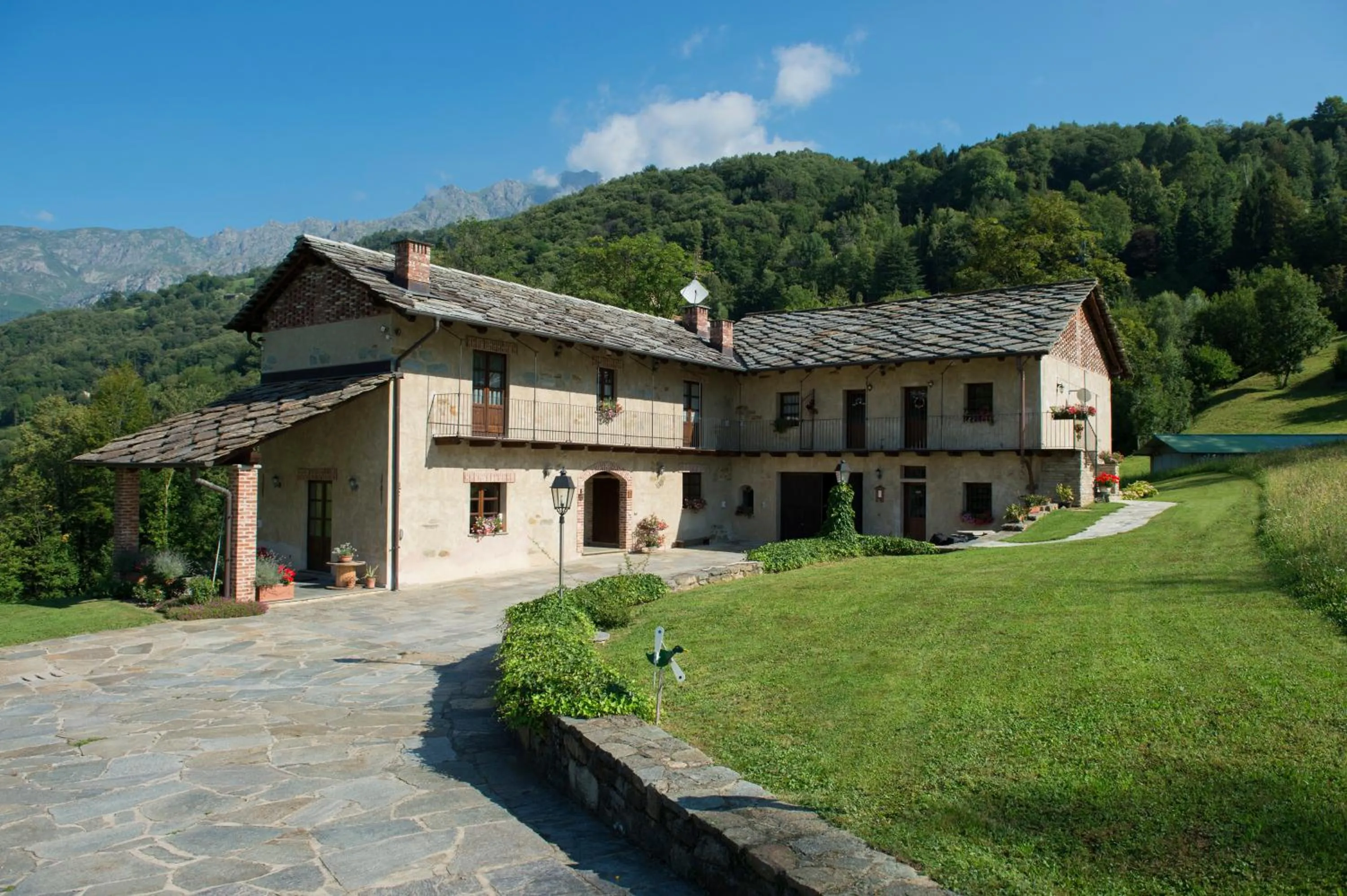 Facade/entrance in Ca' dal Pipa