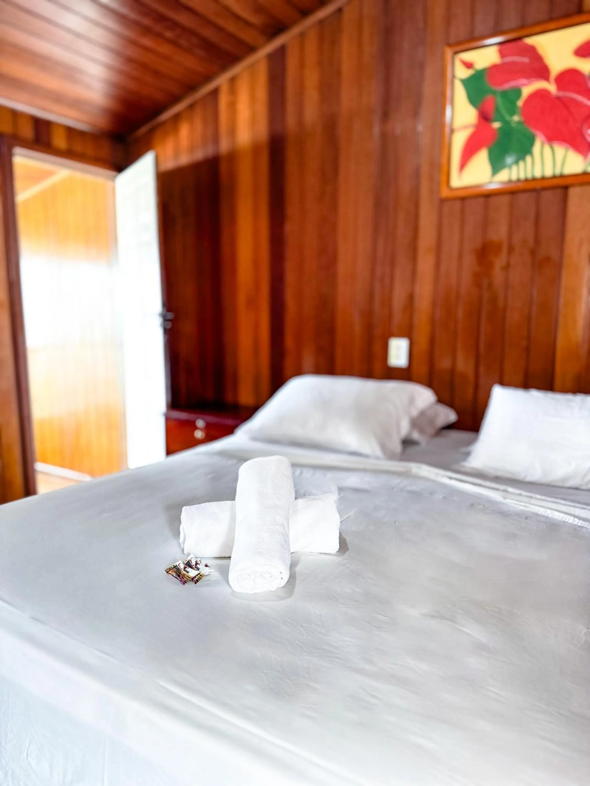 Bed in Amendoeira Praia Hotel